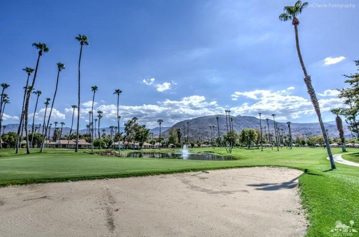15 Torremolinos Dr, Rancho Mirage CA  92270-4838 exterior