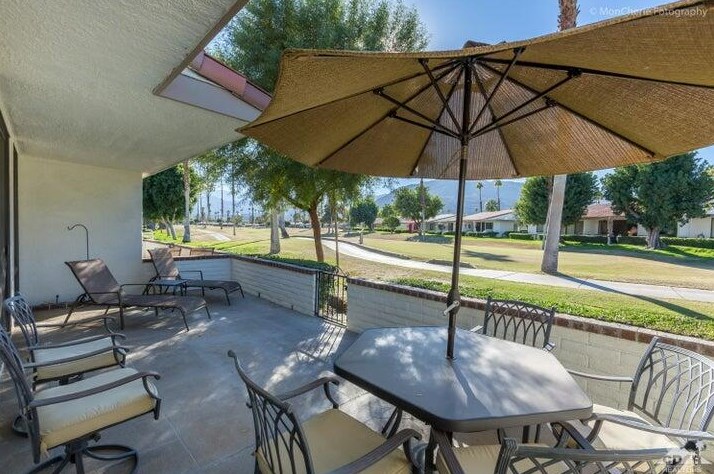 15 Torremolinos Dr, Rancho Mirage CA  92270-4838 exterior