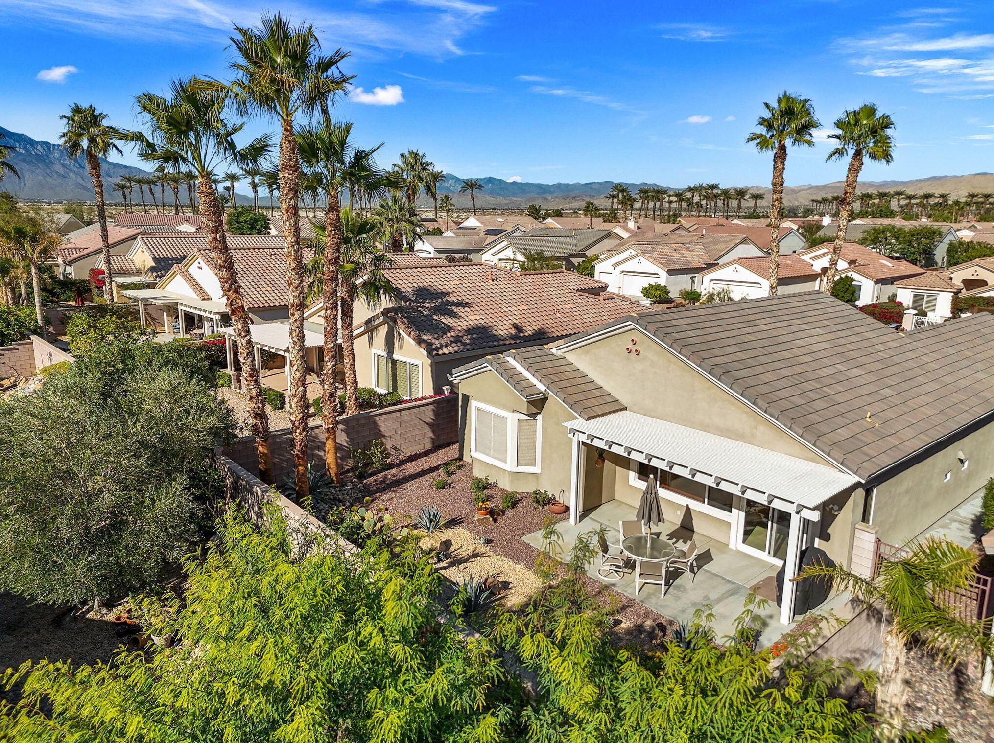 78207 Brookhaven Ln, Palm Desert, CA 92211-2735