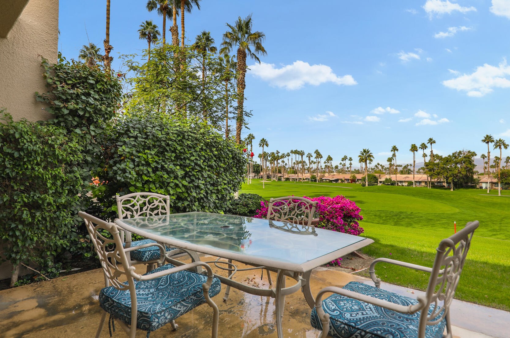 76676 Hollyhock Dr, Palm Desert, CA 92211-7457