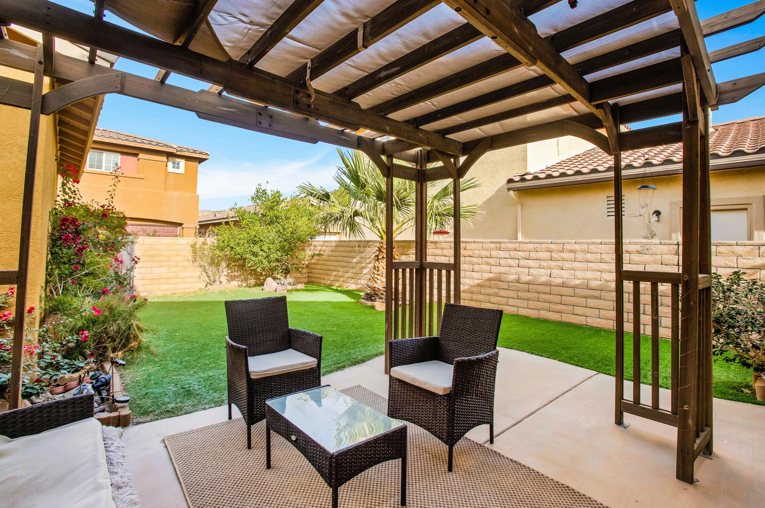67850 Rio Largo Rd, Cathedral City, CA 92234-8662