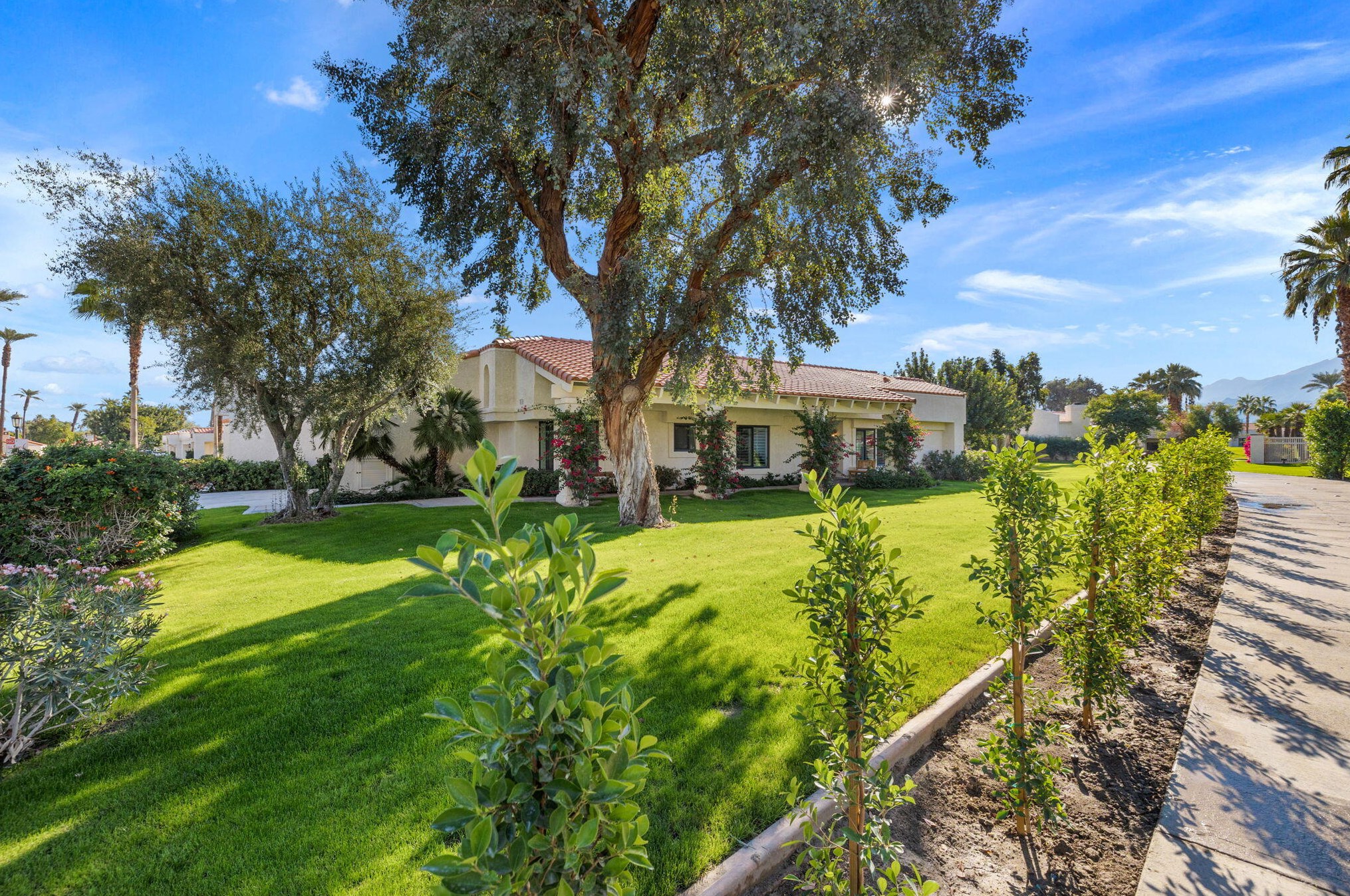 77551 Los Arboles Dr, La Quinta CA  92253-2617 exterior