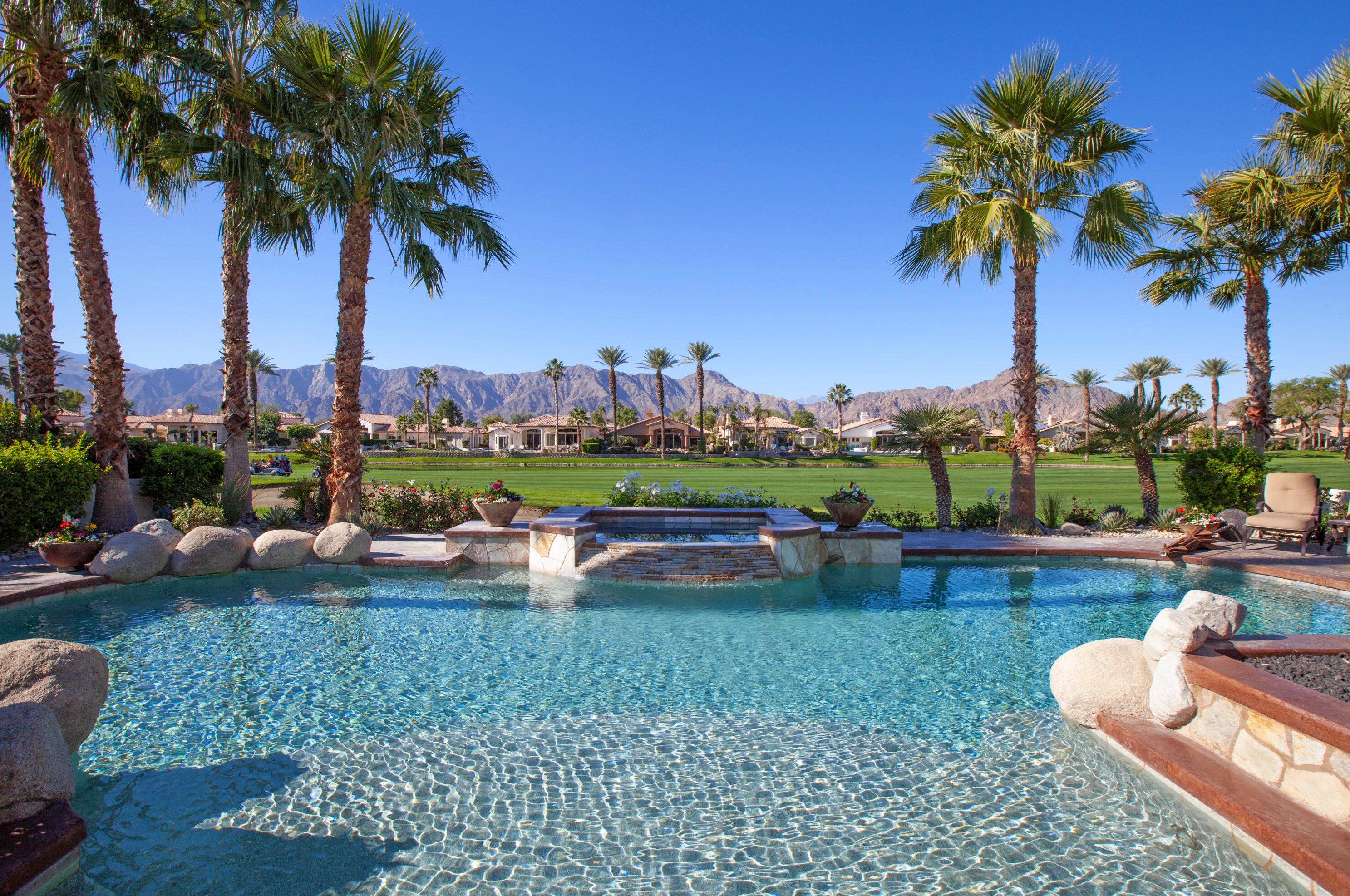 49487 Via Conquistador, La Quinta, CA 92253