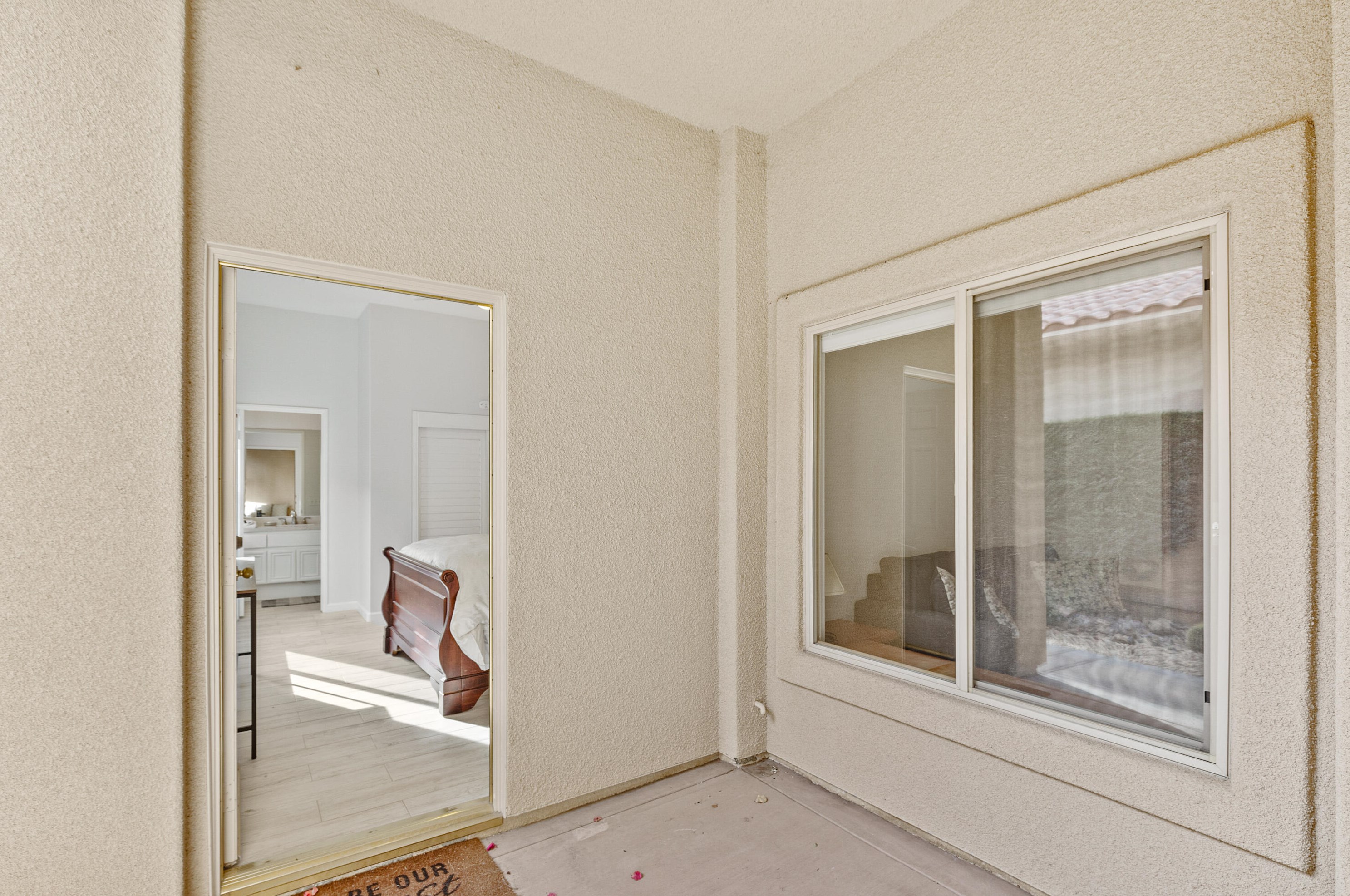 166 Kavenish Dr, Rancho Mirage CA  92270-3244 exterior