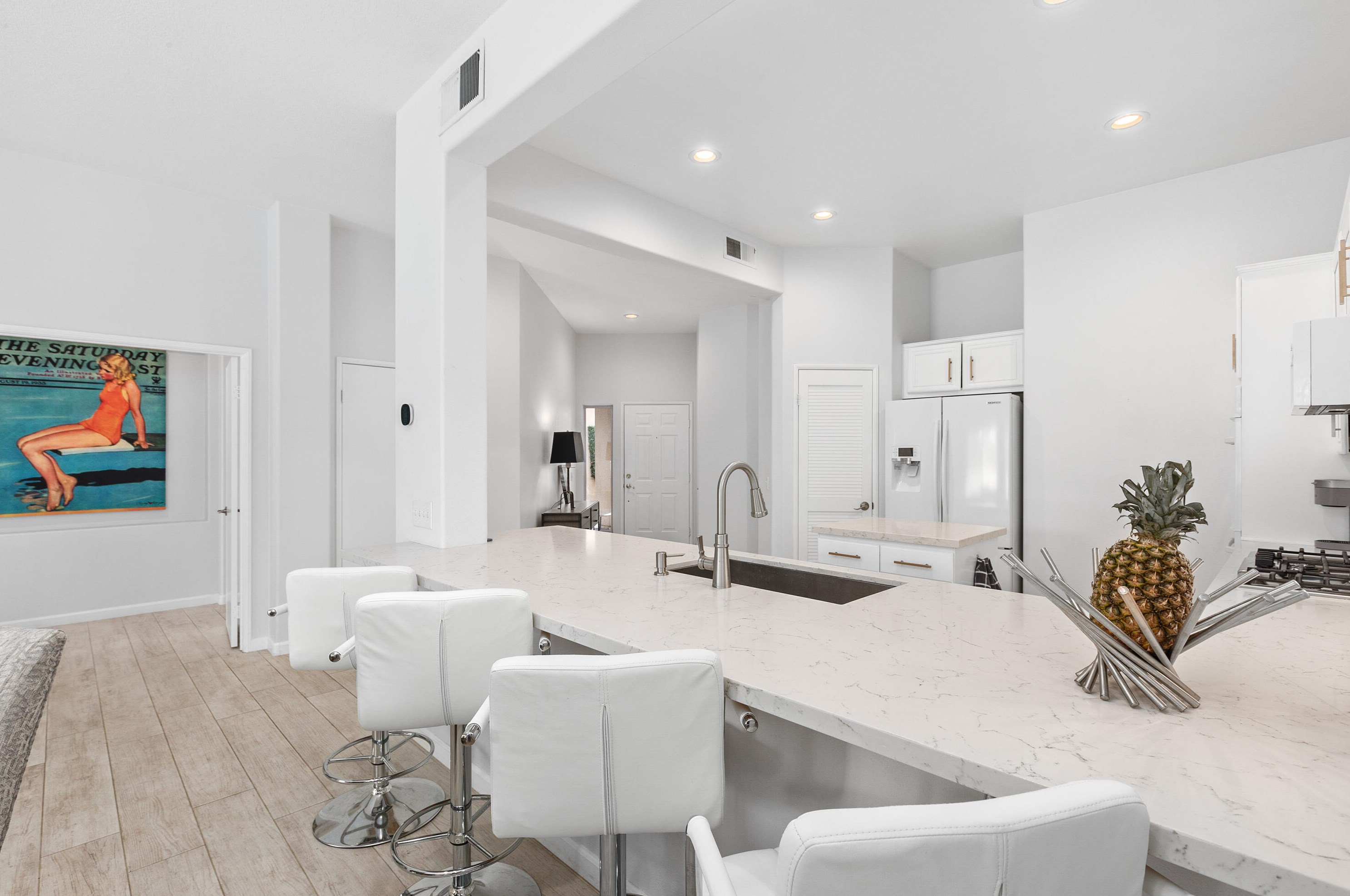 166 Kavenish Dr, Rancho Mirage CA  92270-3244 exterior