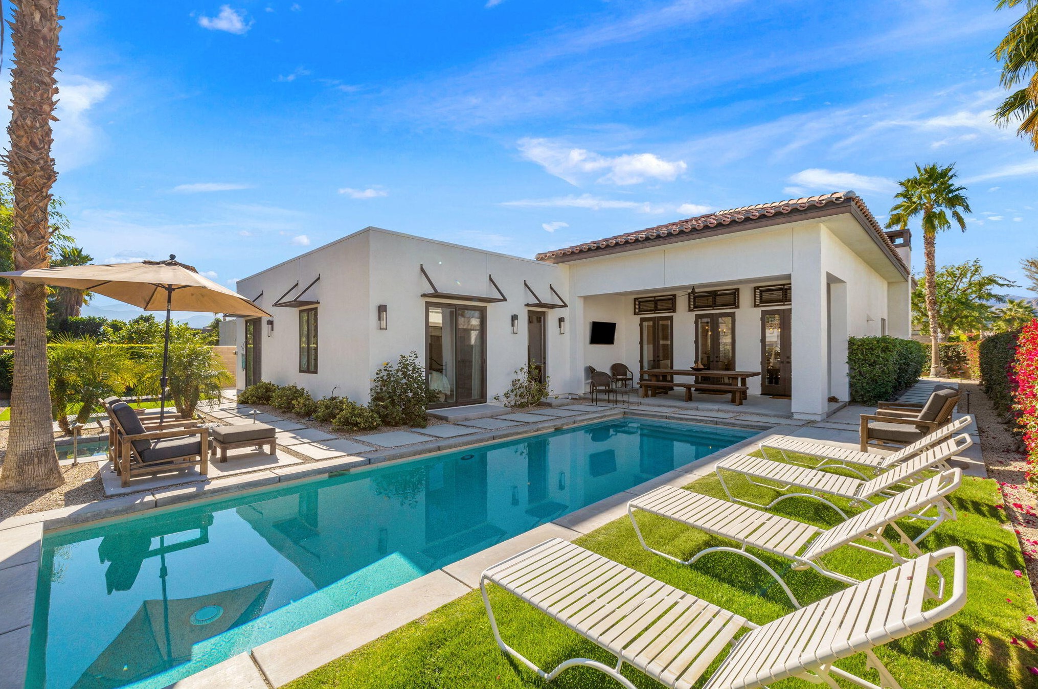 57768 Salida Del Sol, La Quinta CA  92253-8186 exterior