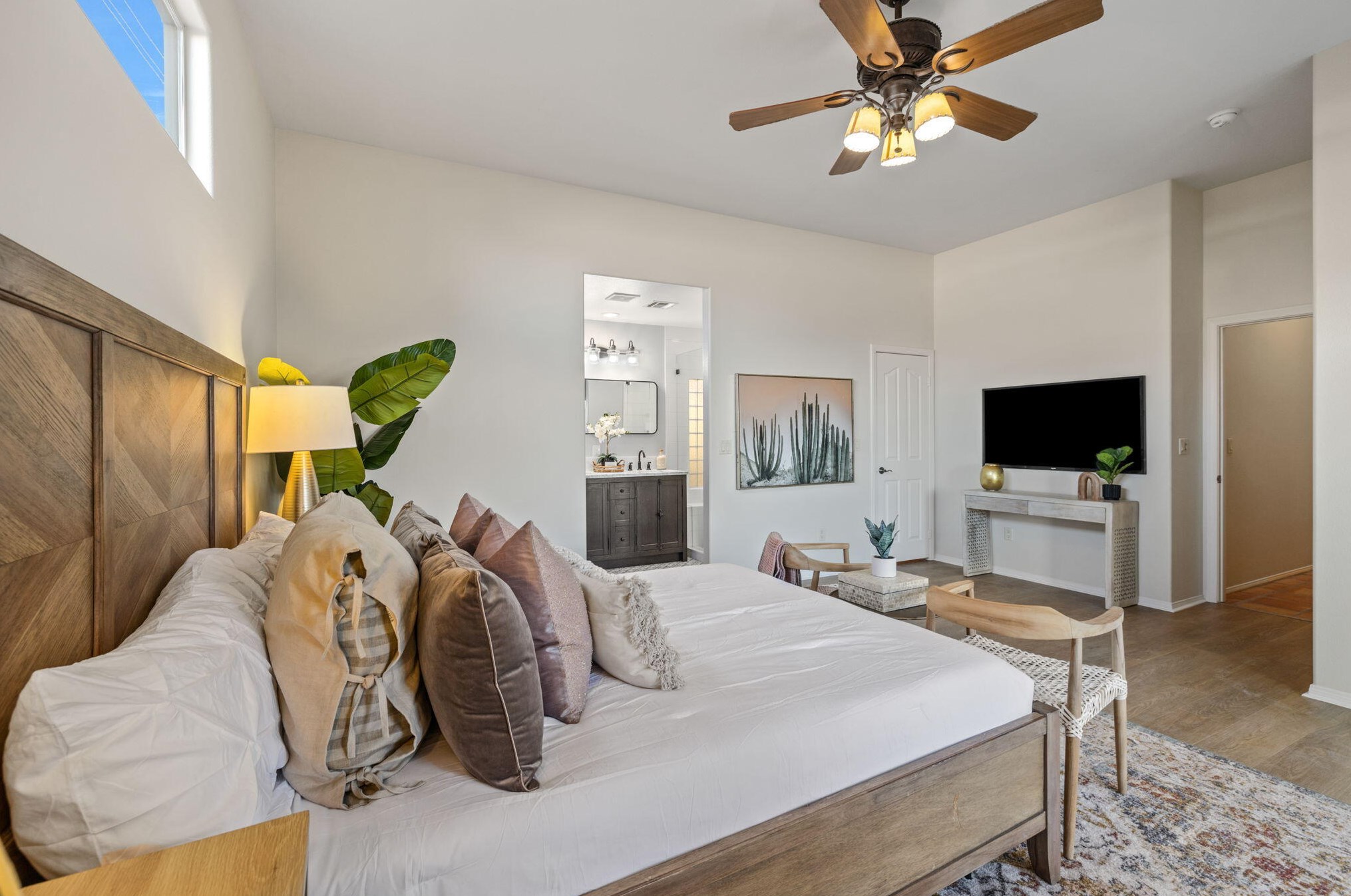 54450 Avenida Alvarado, La Quinta CA  92253-3690 exterior