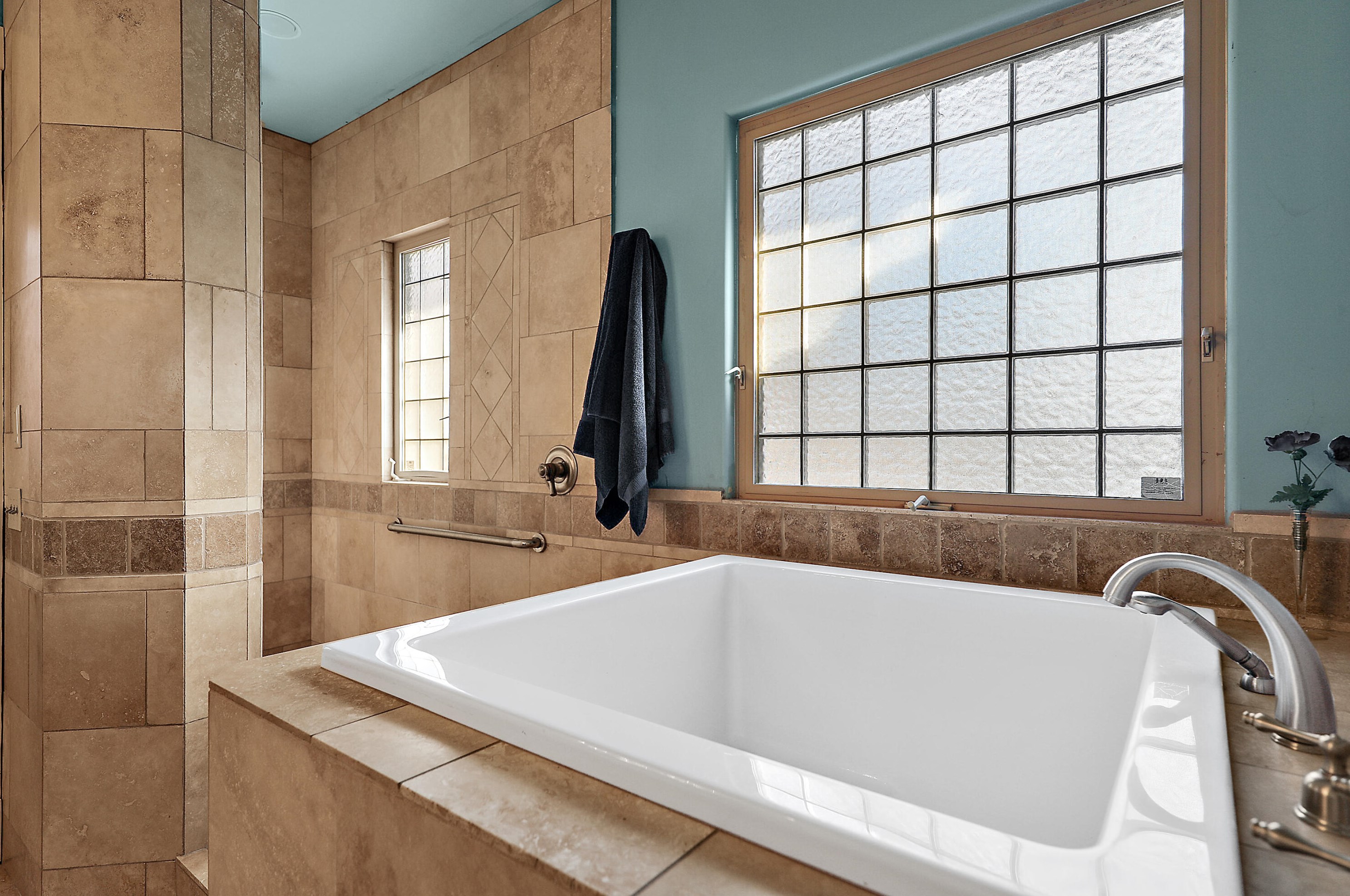 12463 Redbud Rd, Desert Hot Springs CA  92240-4346 exterior