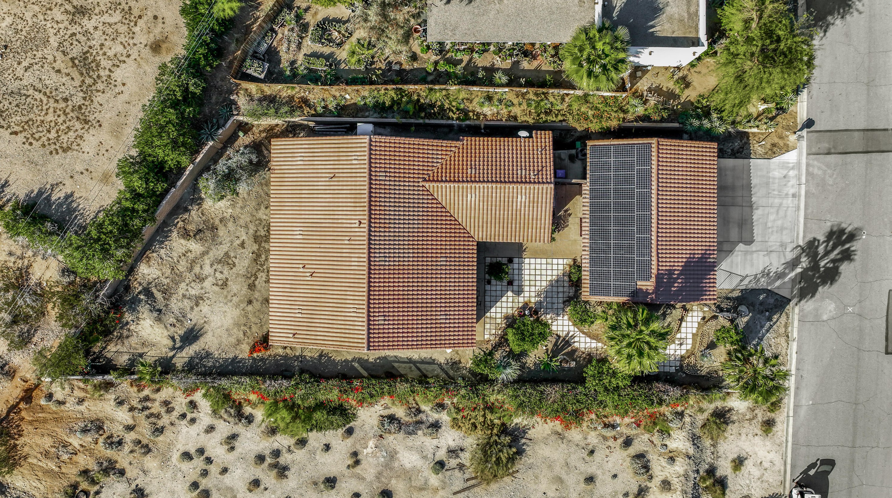 12463 Redbud Rd, Desert Hot Springs CA  92240-4346 exterior