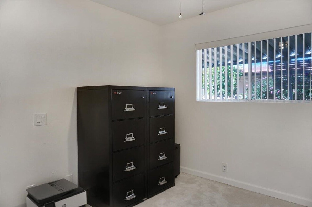 73427 Cabazon Peak Dr, Palm Desert CA  92260-1110 exterior
