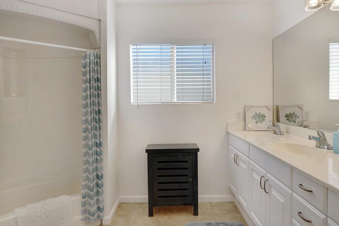 73427 Cabazon Peak Dr, Palm Desert CA  92260-1110 exterior