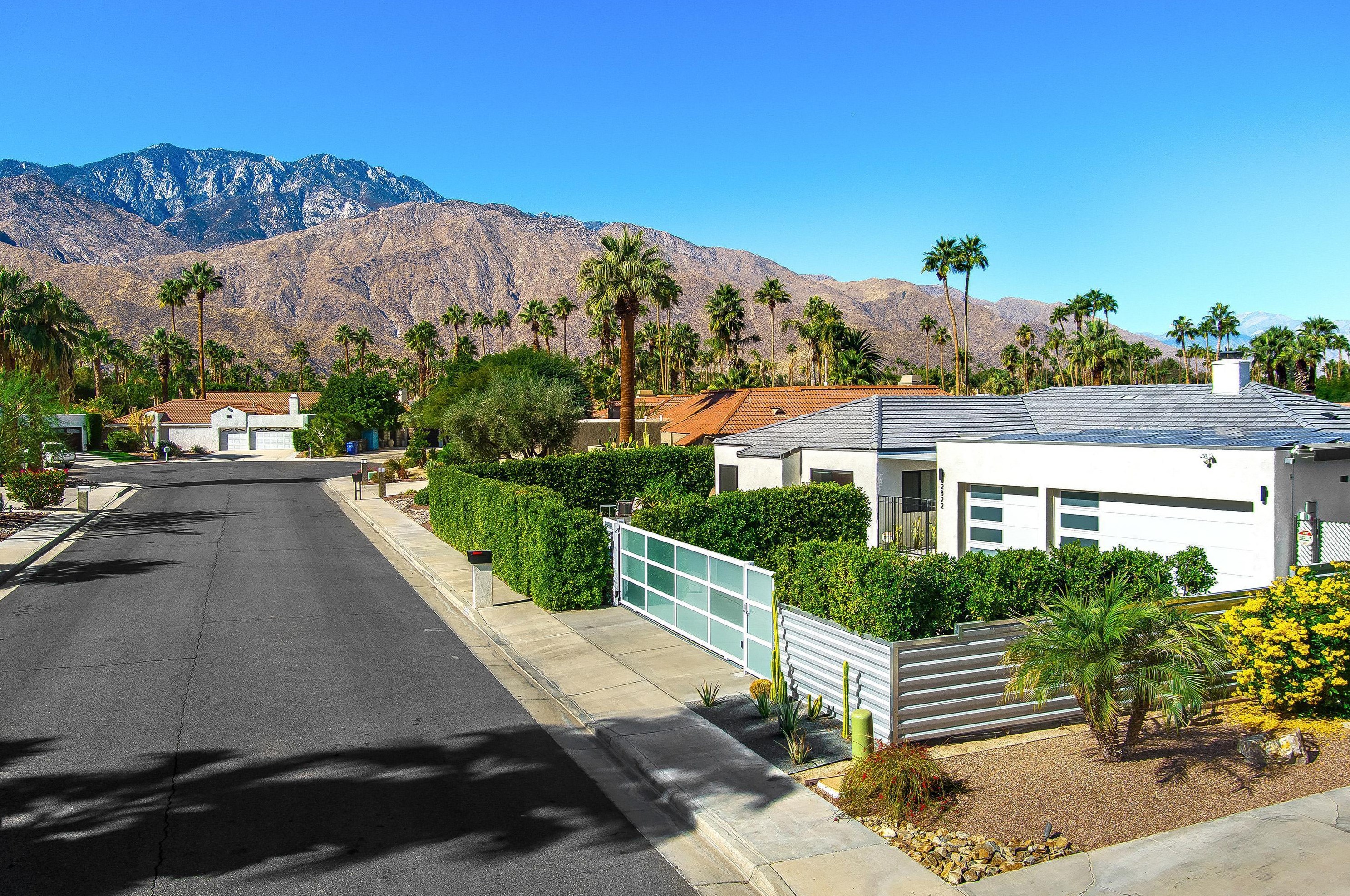 2822 Alondra Way, Palm Springs, CA 92264-8754