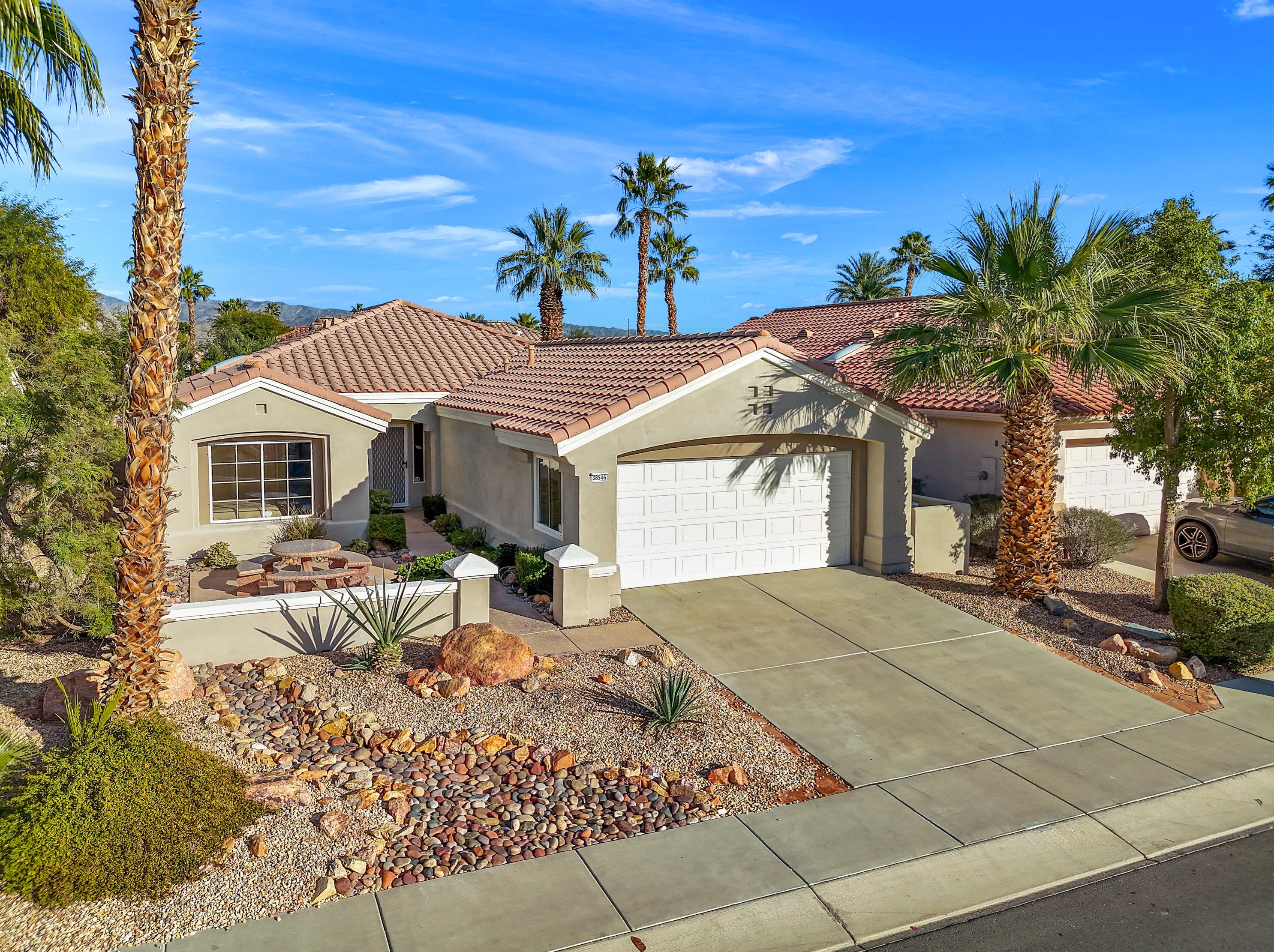 38546 Brandywine Ave, Palm Desert, CA 92211-1558