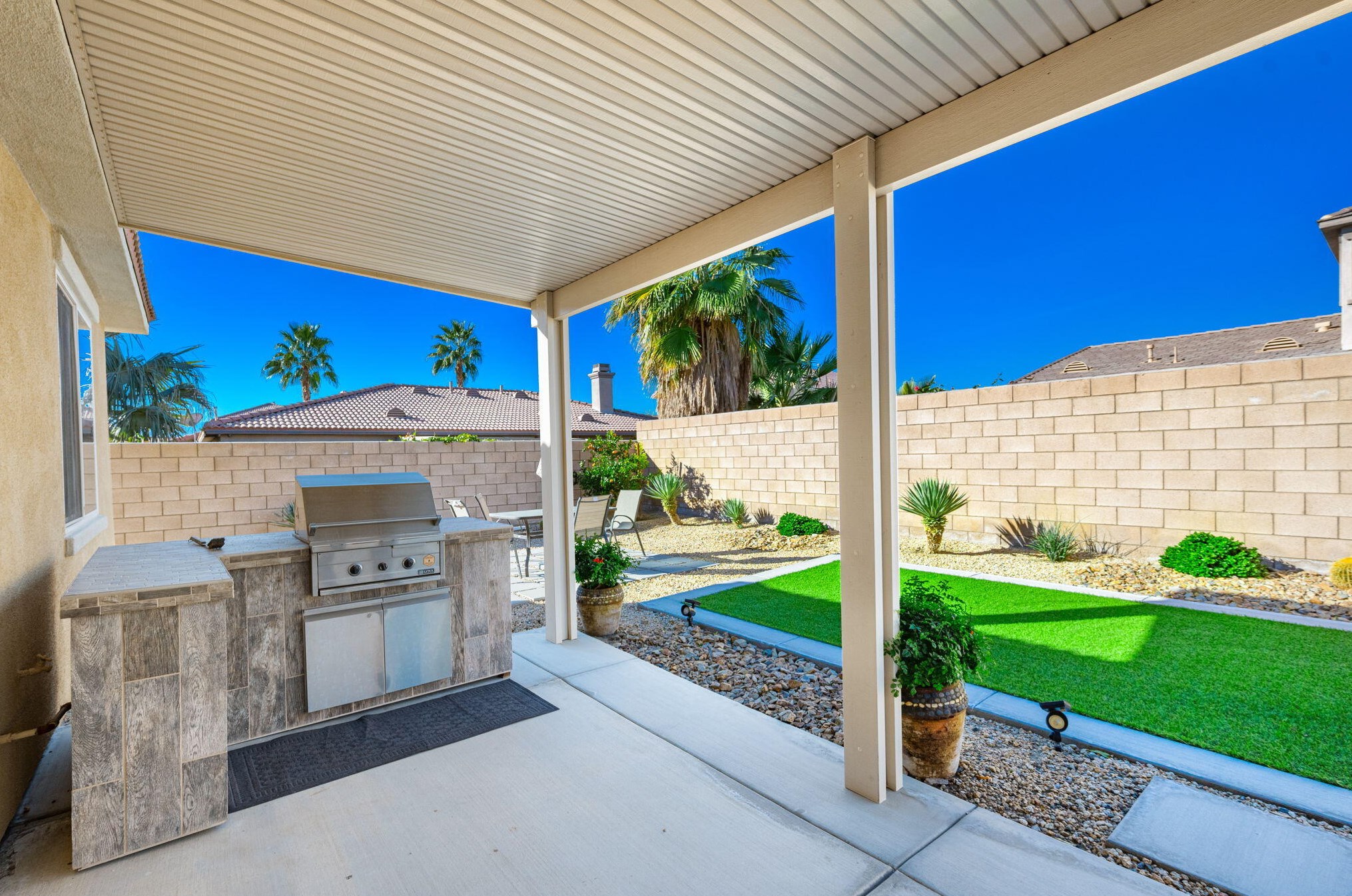 40385 Monza Ct, Indio CA  92203-3801 exterior