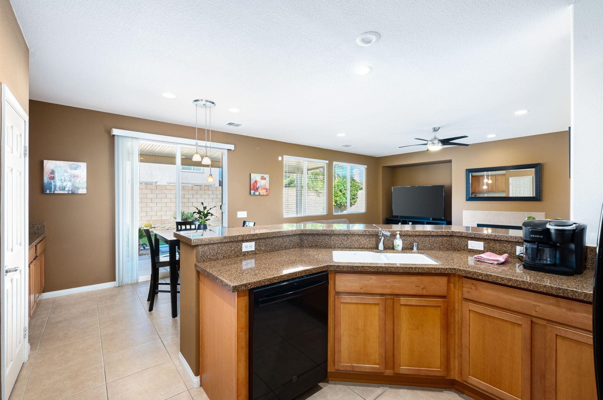 40385 Monza Ct, Indio CA  92203-3801 exterior