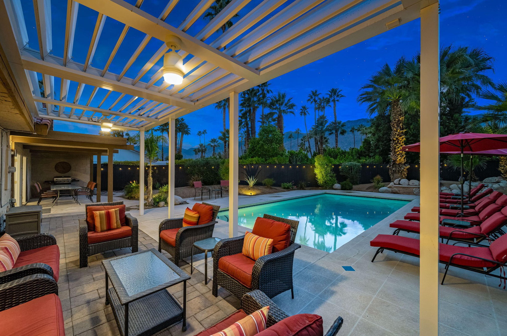 597 Chiquita Cir, Palm Springs, CA 92262-6231