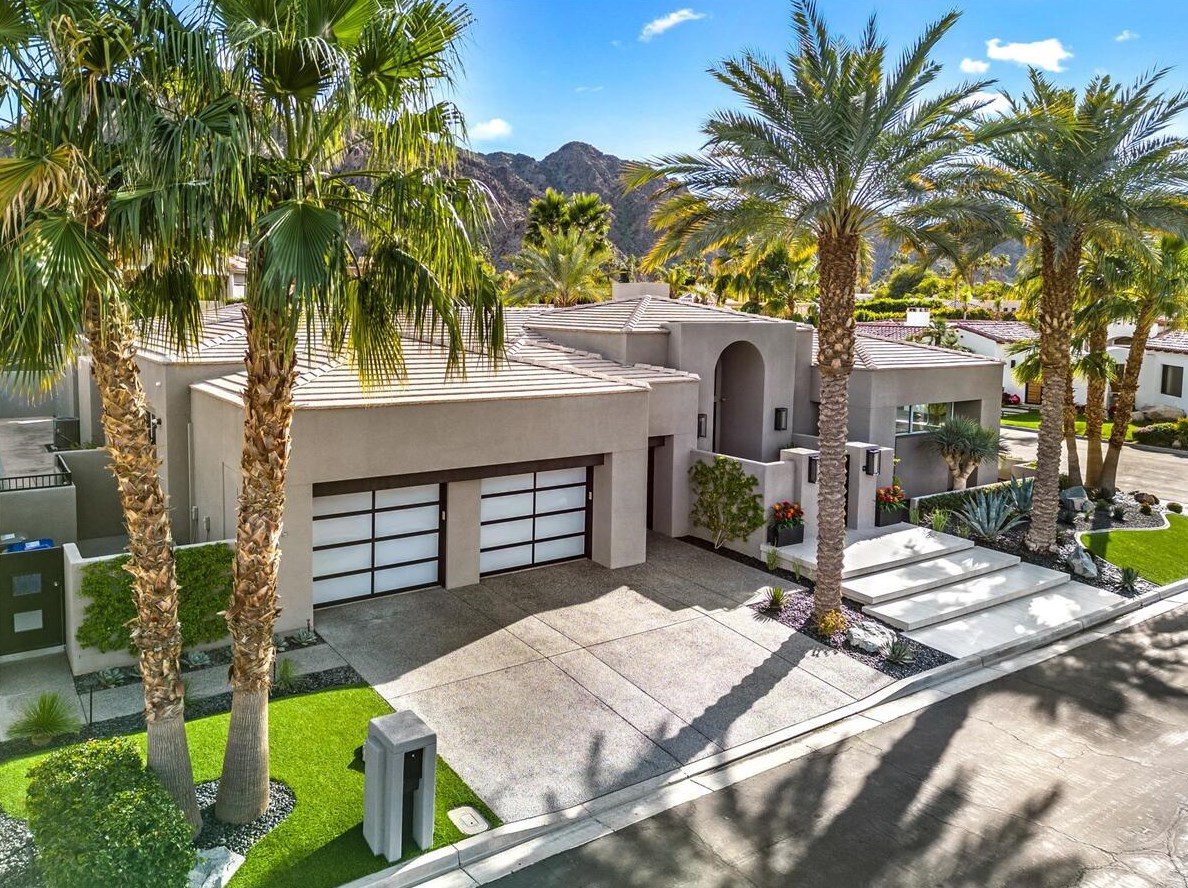46300 Monte Sereno Dr, Palm Desert, CA 92210-9174