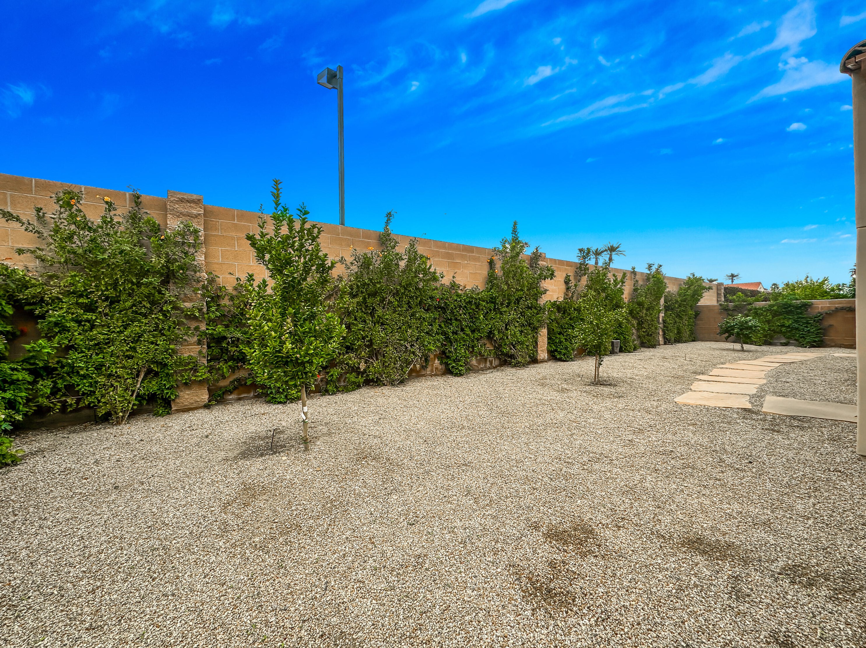 78320 Clarke Ct, La Quinta CA  92253-2213 exterior