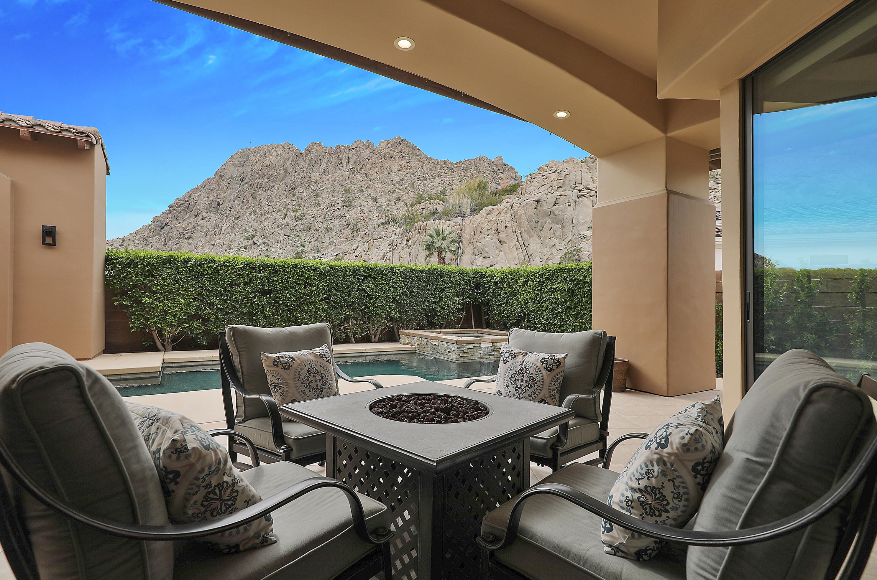 78320 Clarke Ct, La Quinta CA  92253-2213 exterior