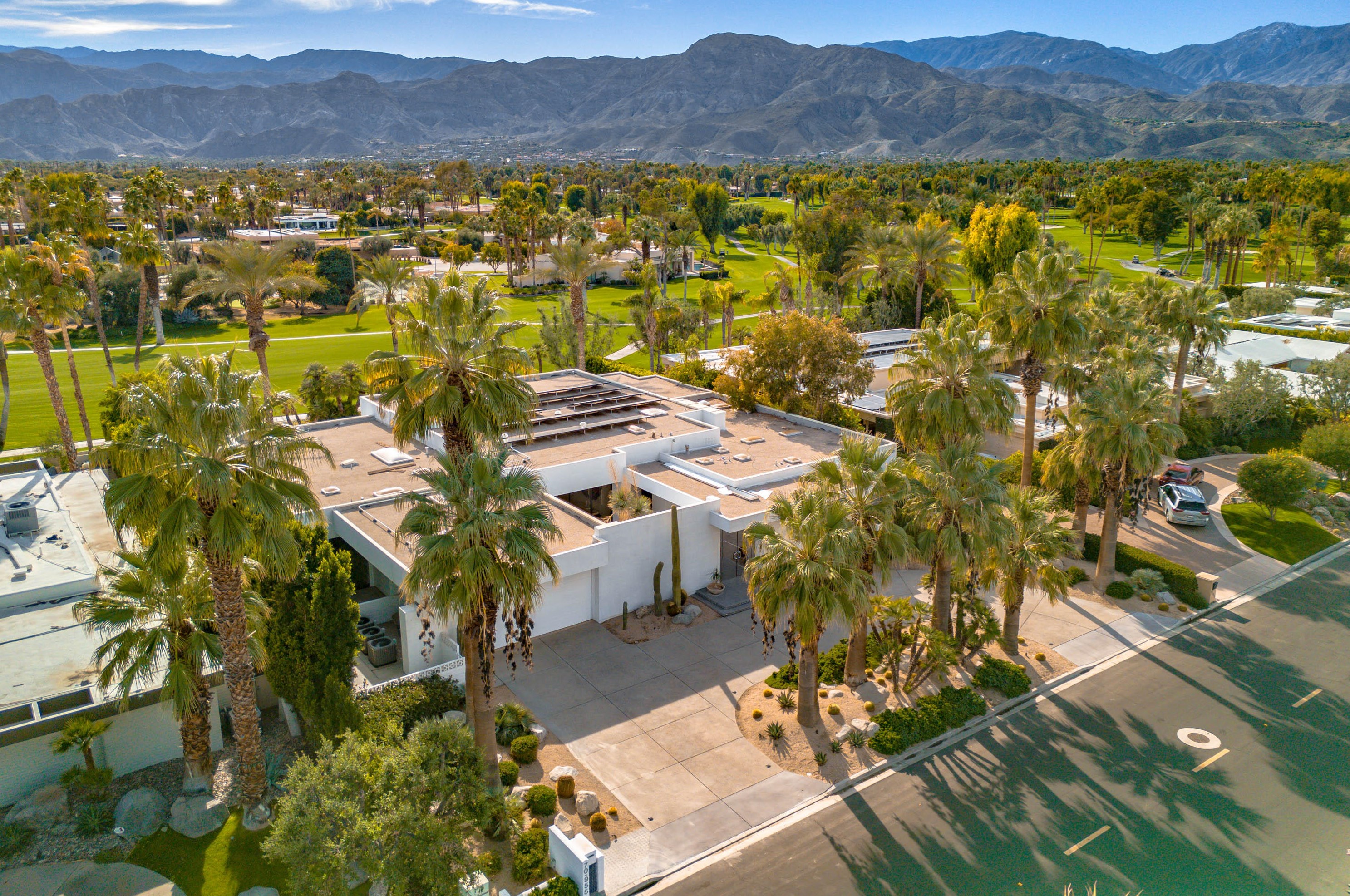 70955 Tamarisk Ln, Rancho Mirage, CA 92270-2324