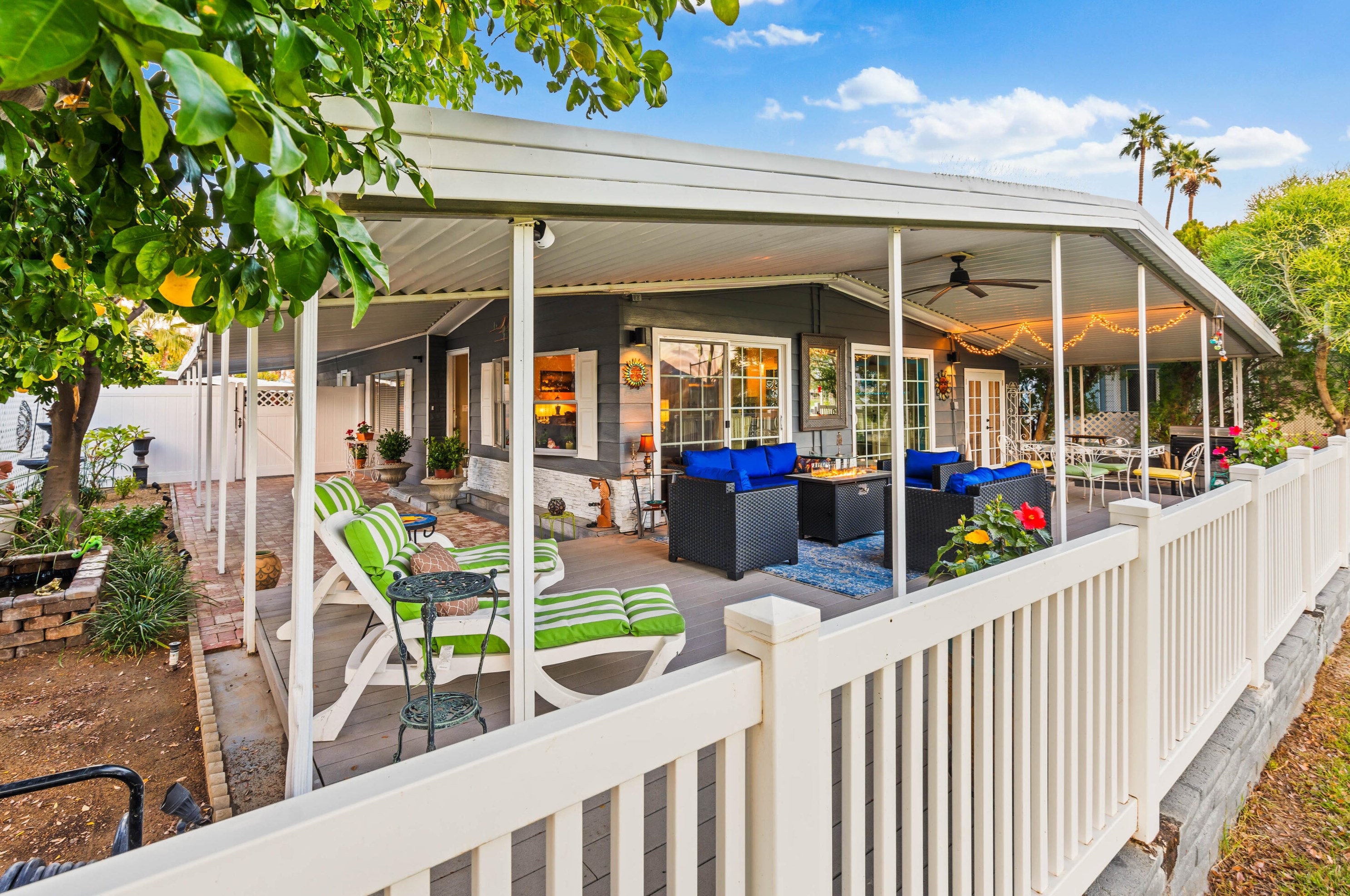 450 Paseo Perdido, Cathedral City CA  92234-1628 exterior