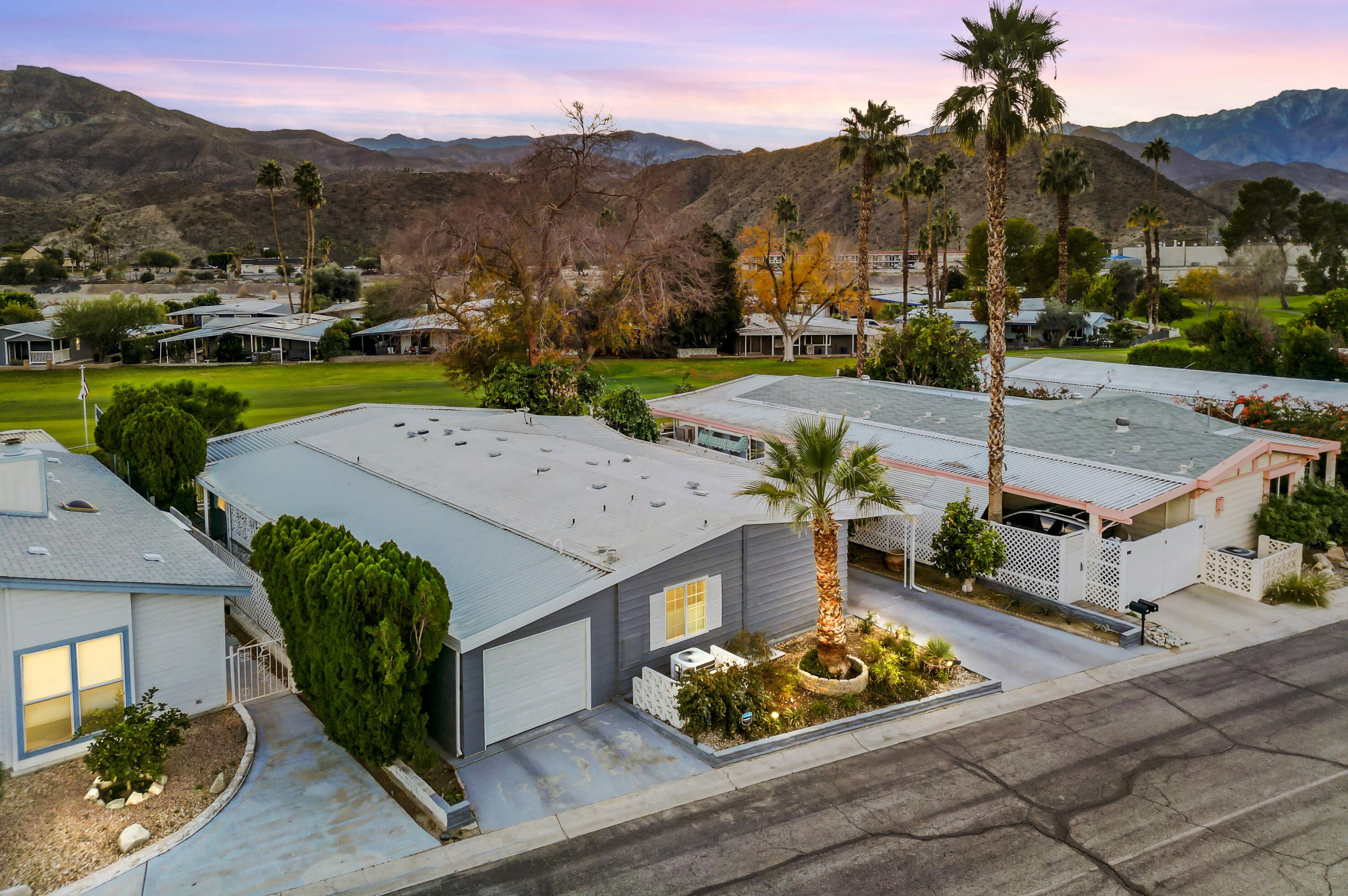 450 Paseo Perdido, Cathedral City CA  92234-1628 exterior