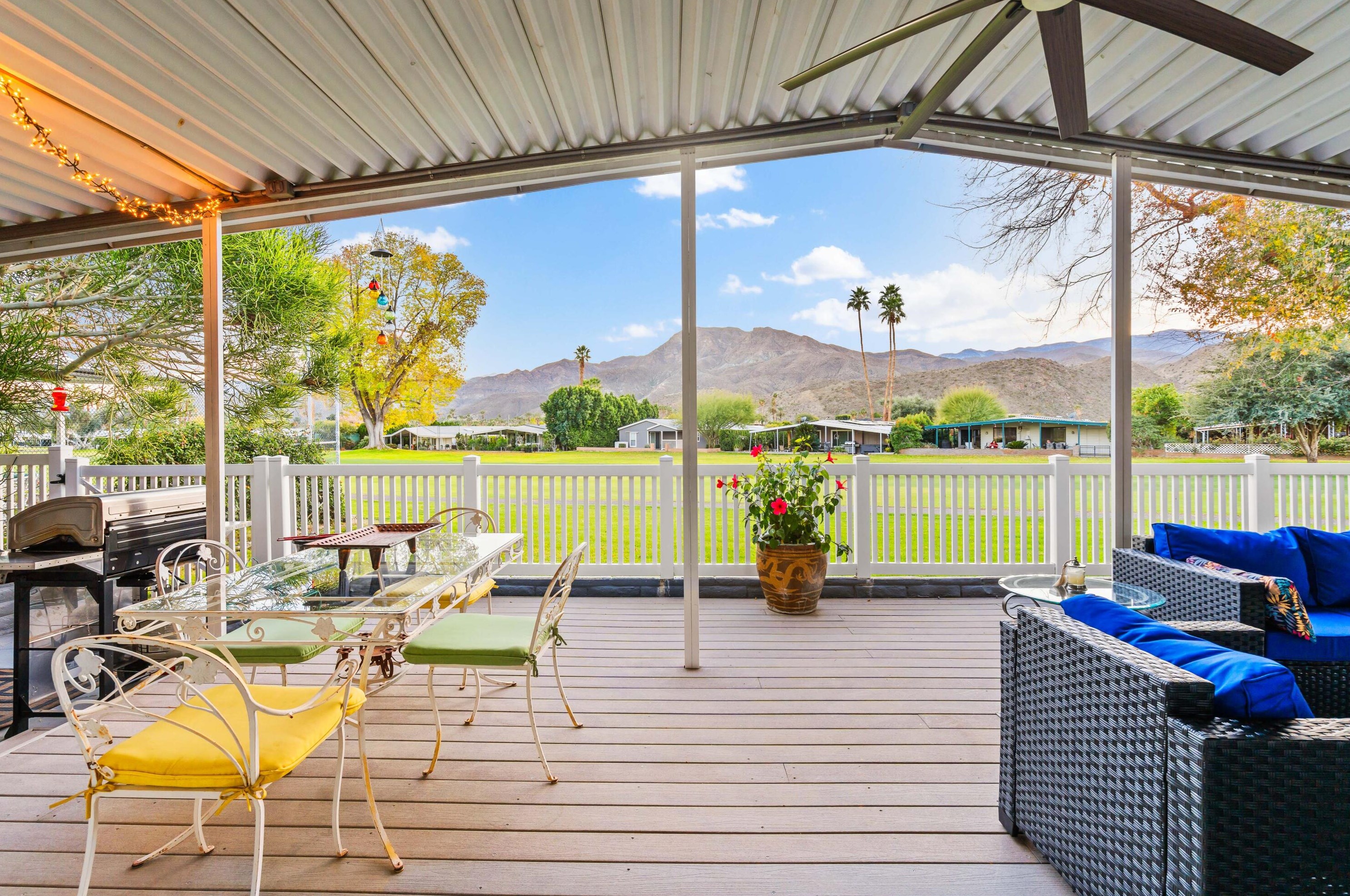450 Paseo Perdido, Cathedral City CA  92234-1628 exterior