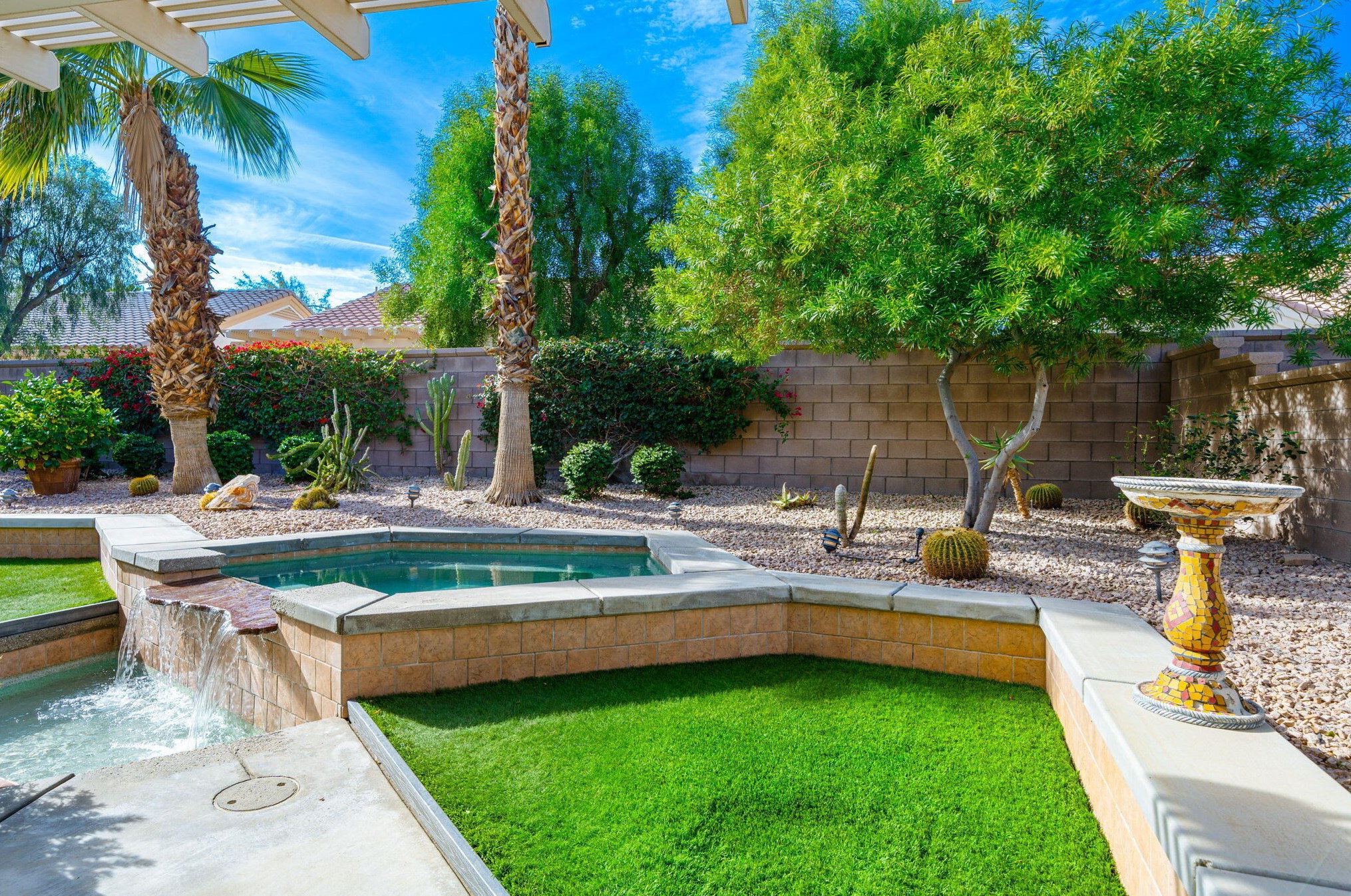 35897 Bramblewood Ave, Palm Desert CA  92211-2684 exterior