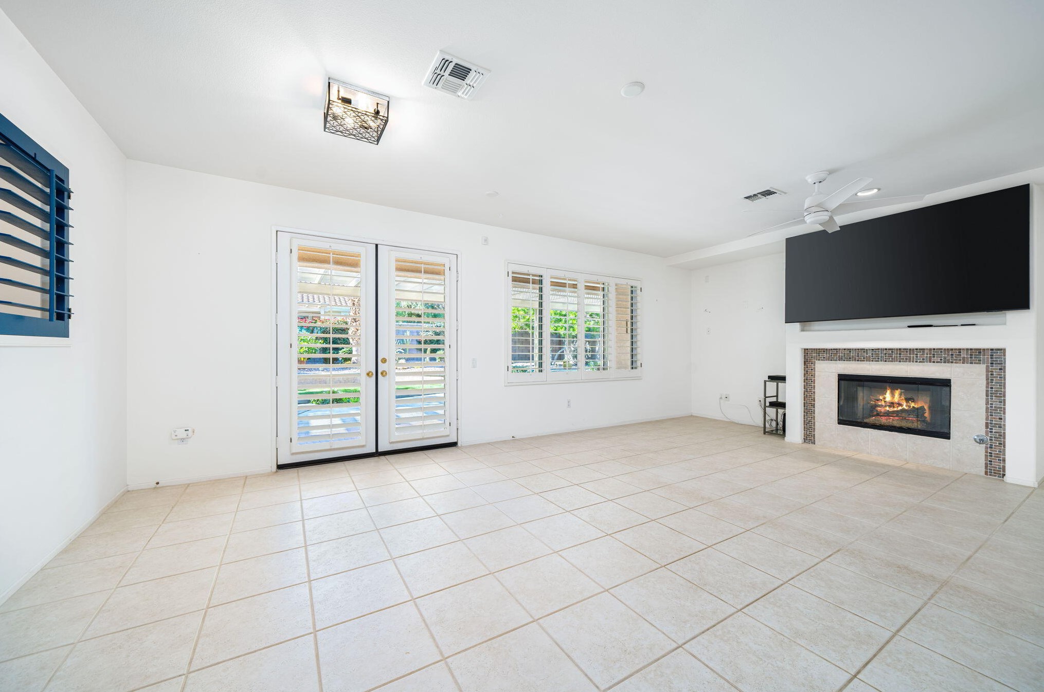 35897 Bramblewood Ave, Palm Desert CA  92211-2684 exterior
