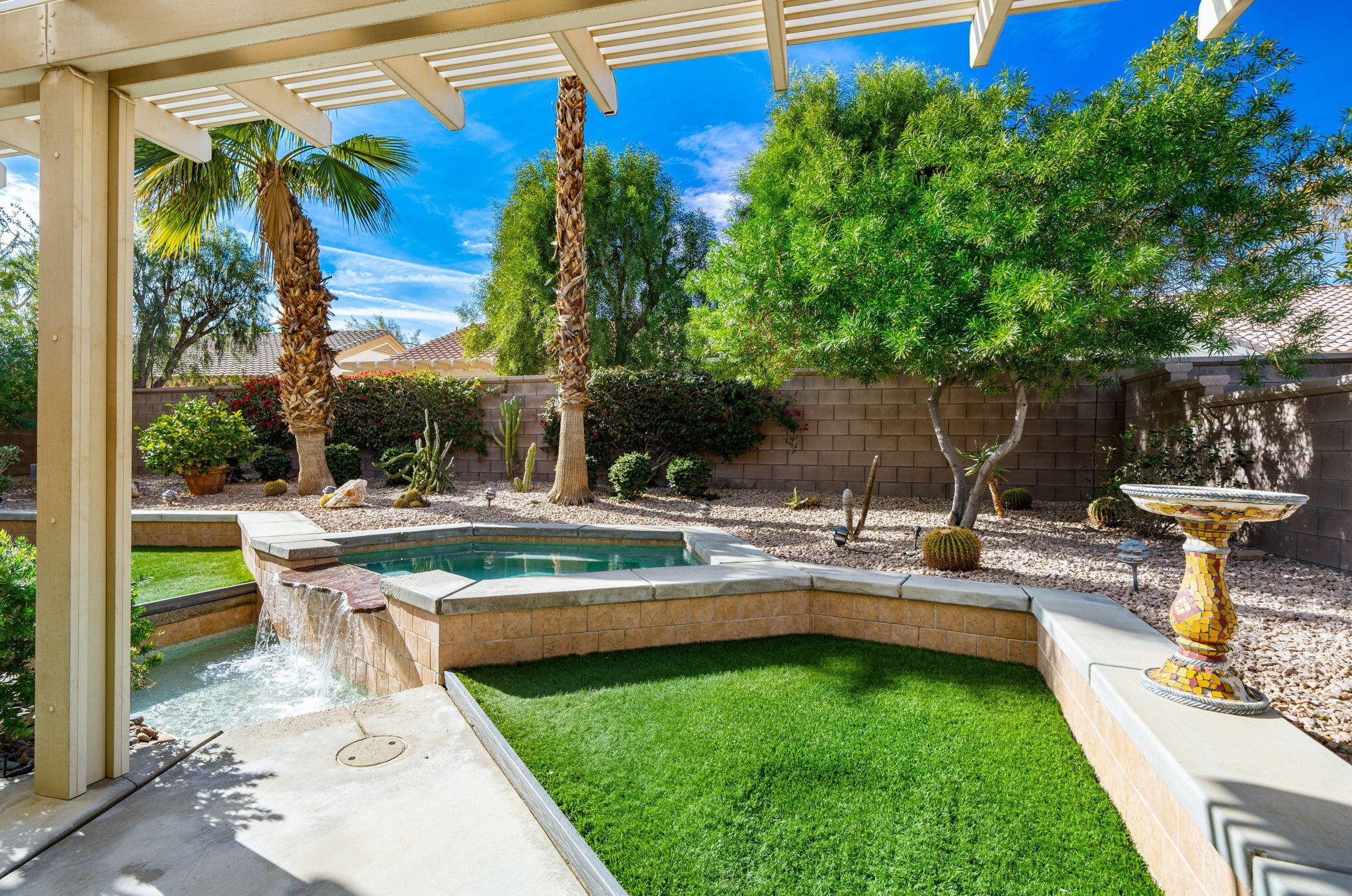 35897 Bramblewood Ave, Palm Desert CA  92211-2684 exterior