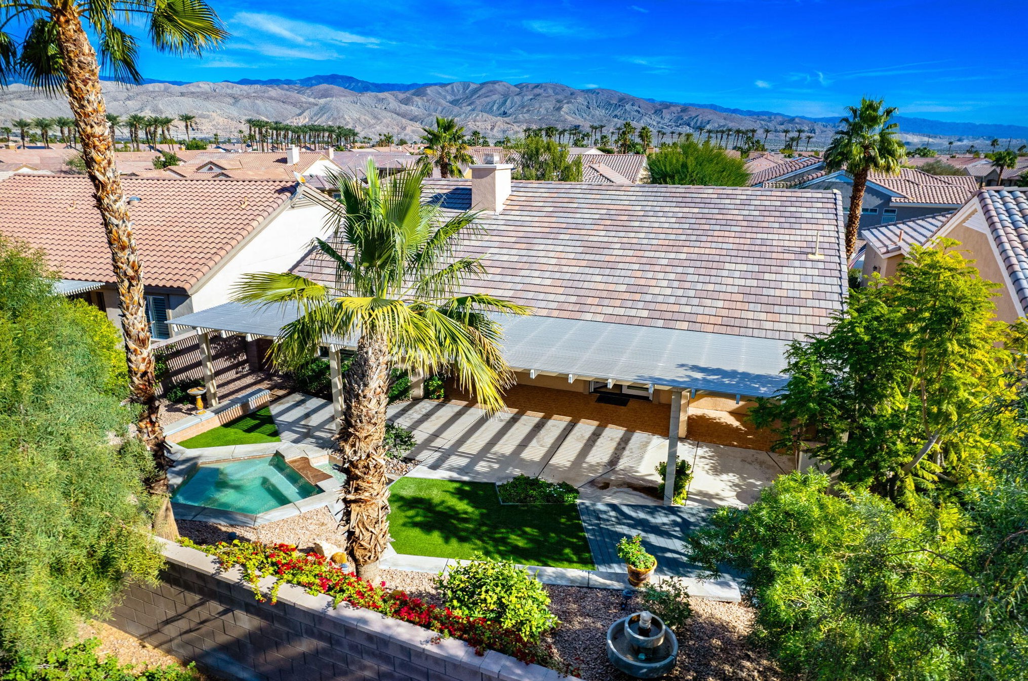 35897 Bramblewood Ave, Palm Desert CA  92211-2684 exterior