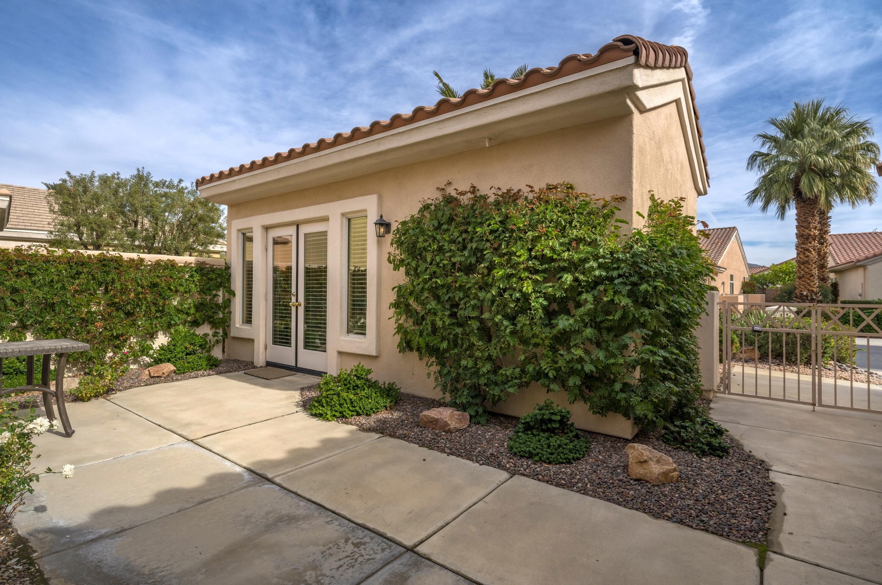 35127 Rosemont Dr, Palm Desert CA  92211-3742 exterior