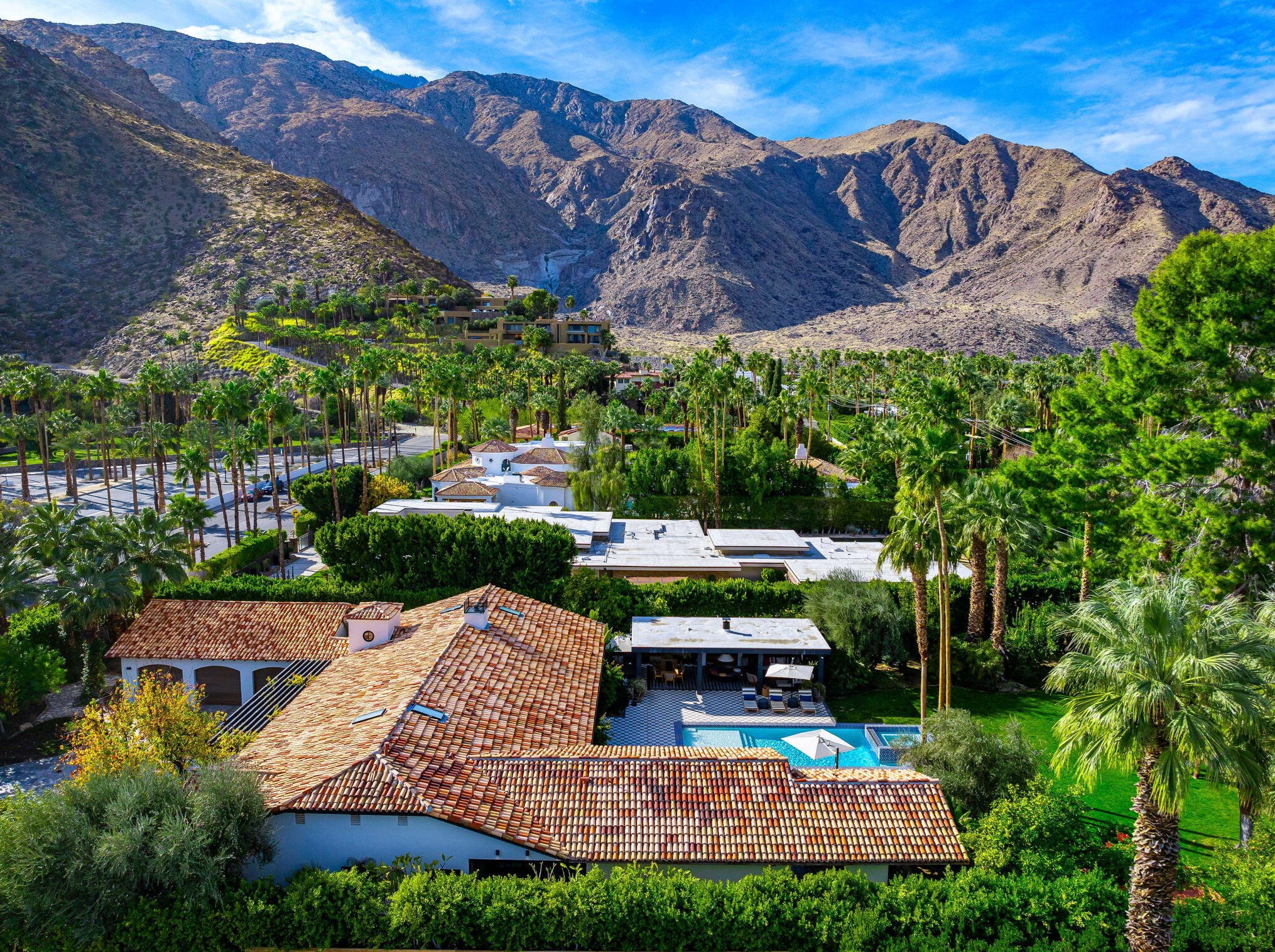 362 Chino Dr, Palm Springs, CA 92262-5622