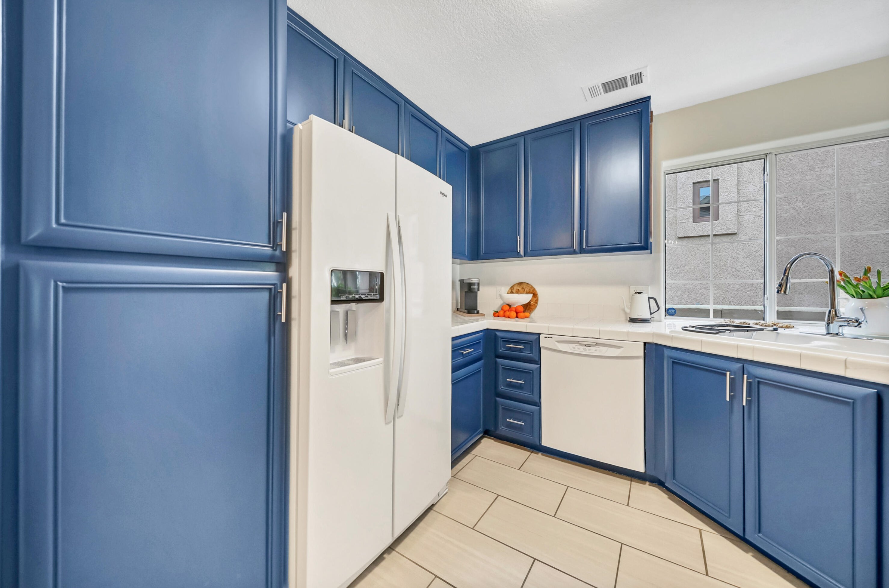 77265 Michigan Dr, Palm Desert CA  92211-7933 exterior