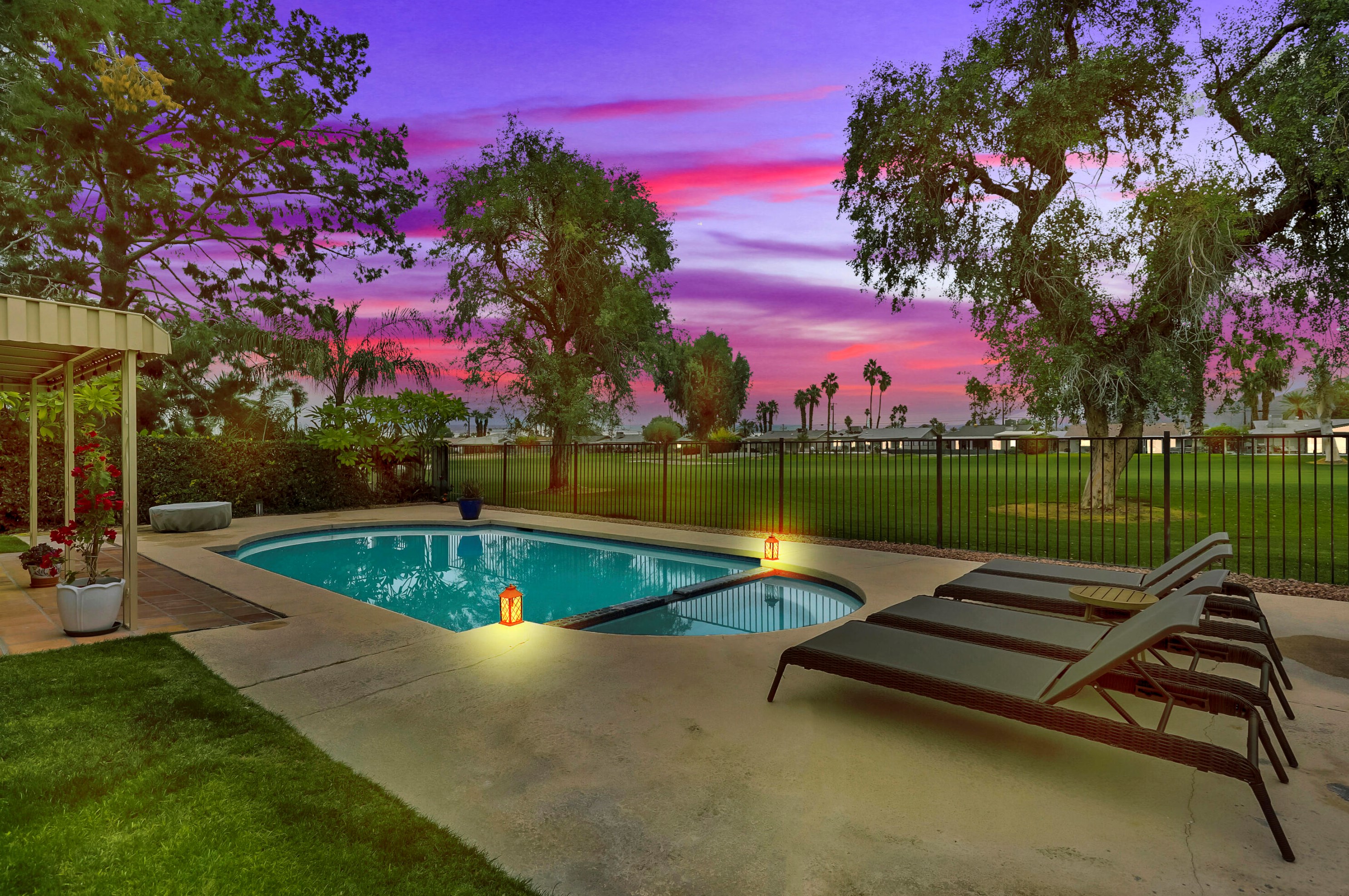 77265 Michigan Dr, Palm Desert CA  92211-7933 exterior