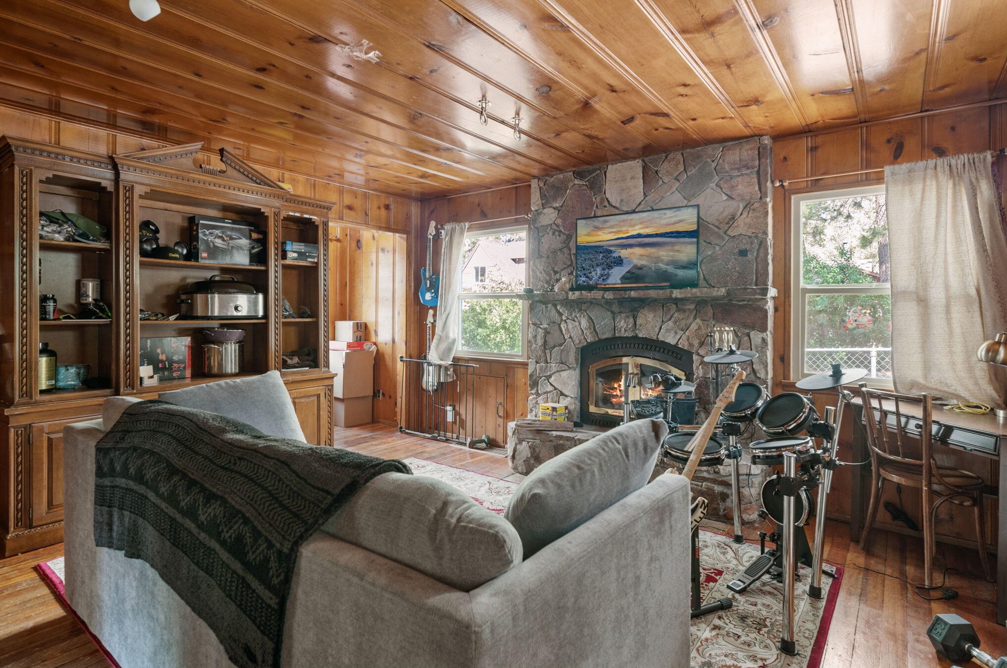401 Sherwood Blvd, Big Bear City CA  92314-9659 exterior