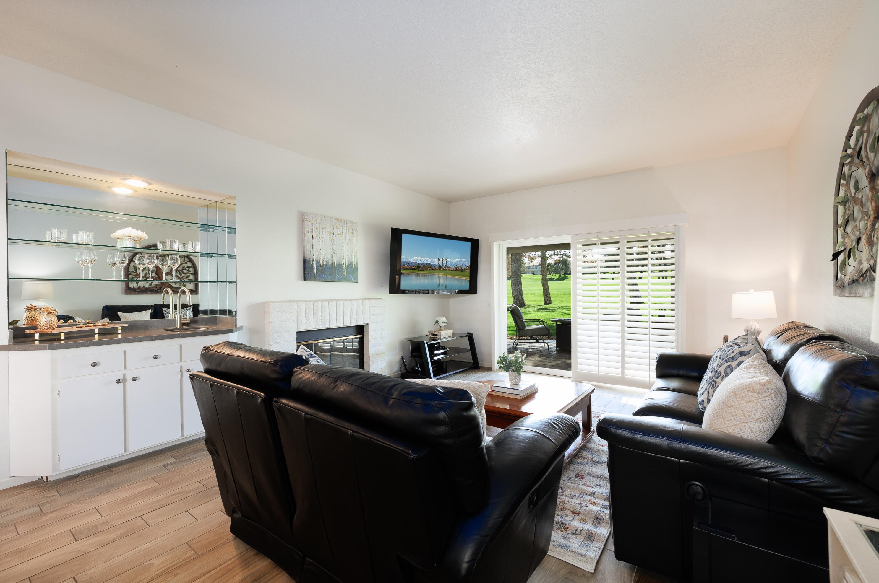 491 Desert Falls Dr, Palm Desert, CA 92211-1747