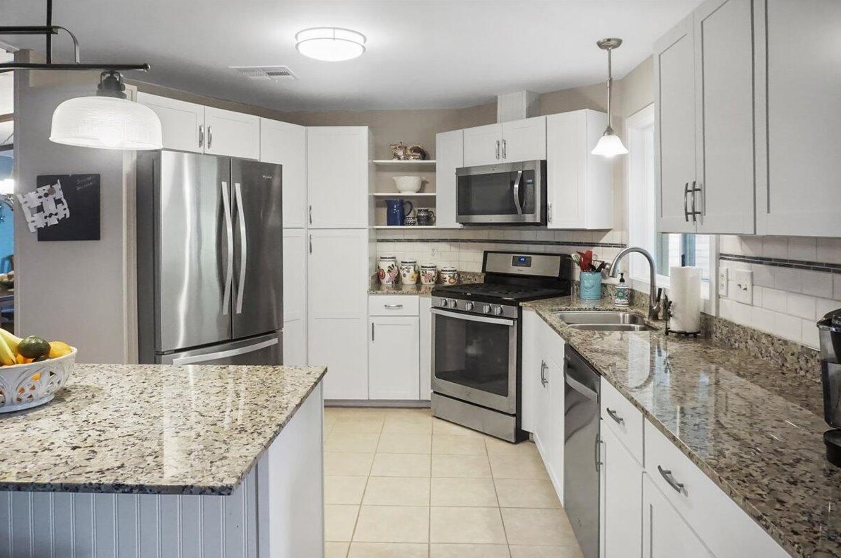 32833 Guadalajara Dr, Thousand Palms, CA 92276