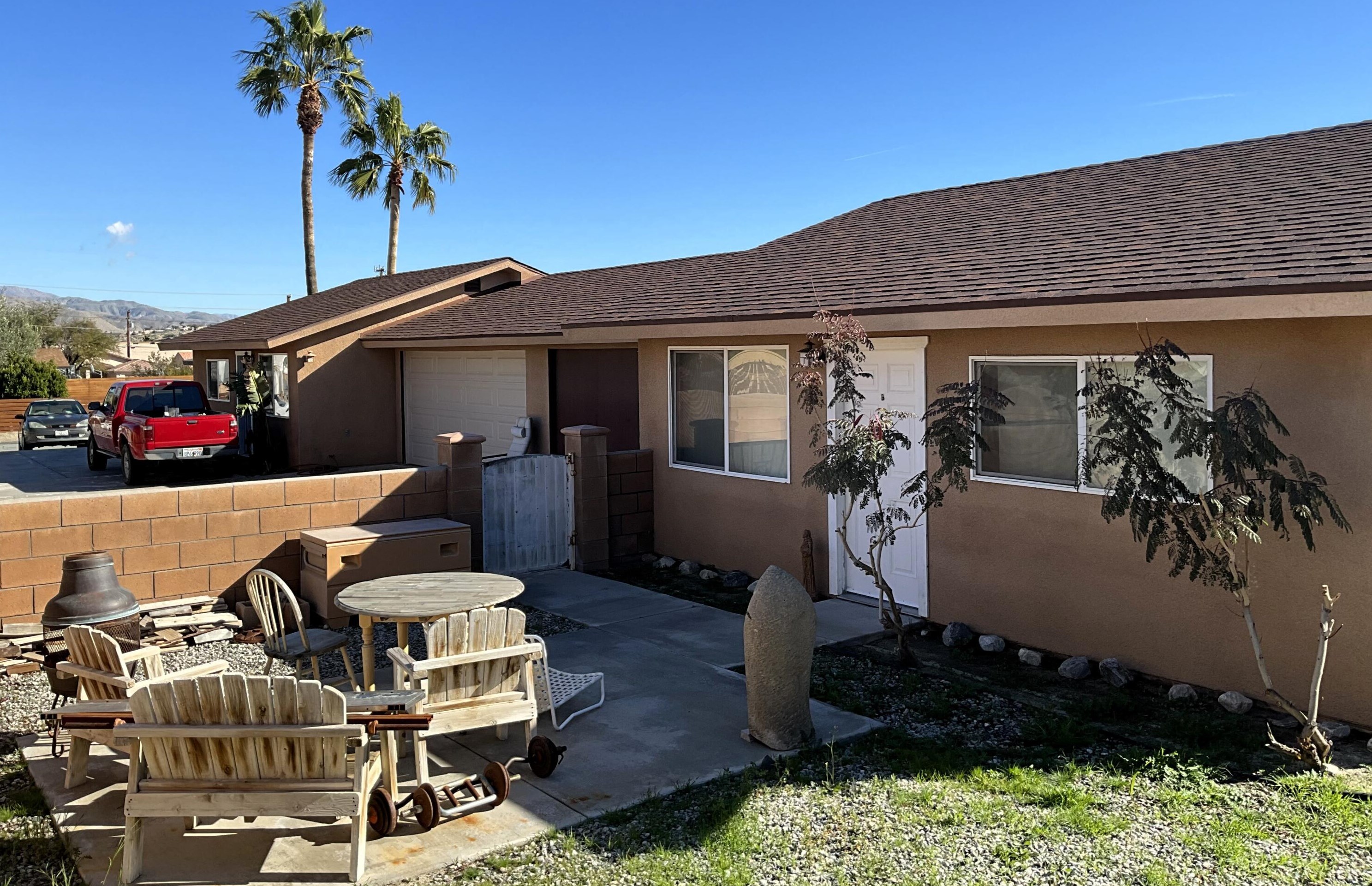 13285 La Mesa Dr, Desert Hot Springs CA 92240-5841 exterior