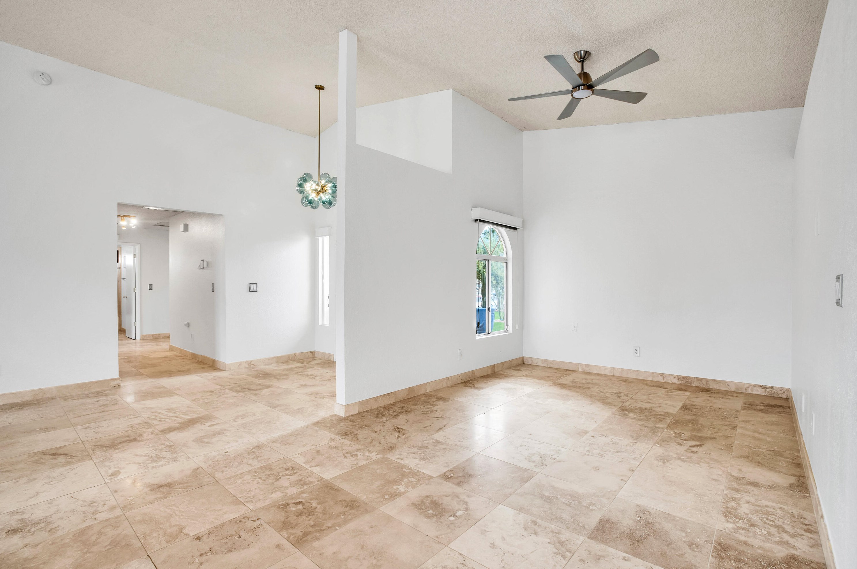 27820 Abril Dr, Cathedral City CA  92234-3410 exterior