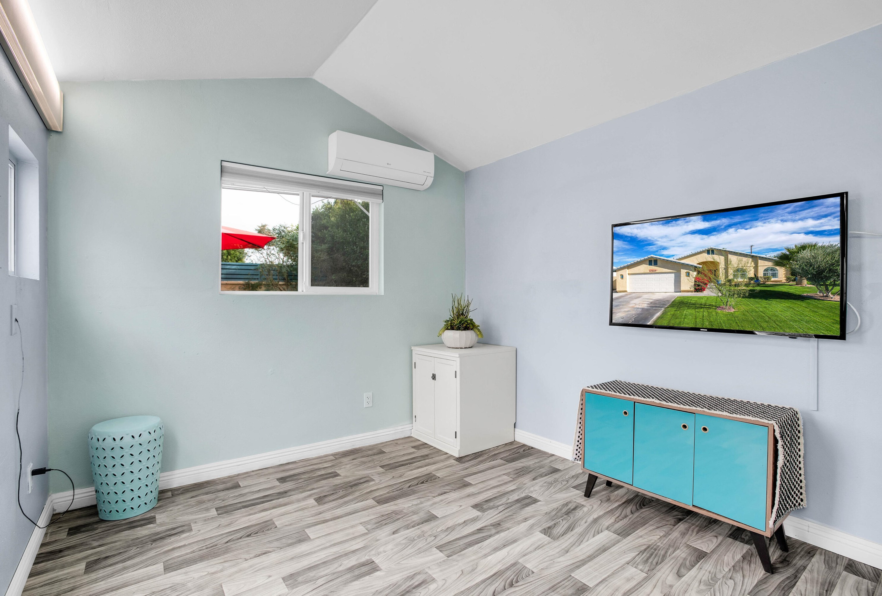 27820 Abril Dr, Cathedral City CA  92234-3410 exterior