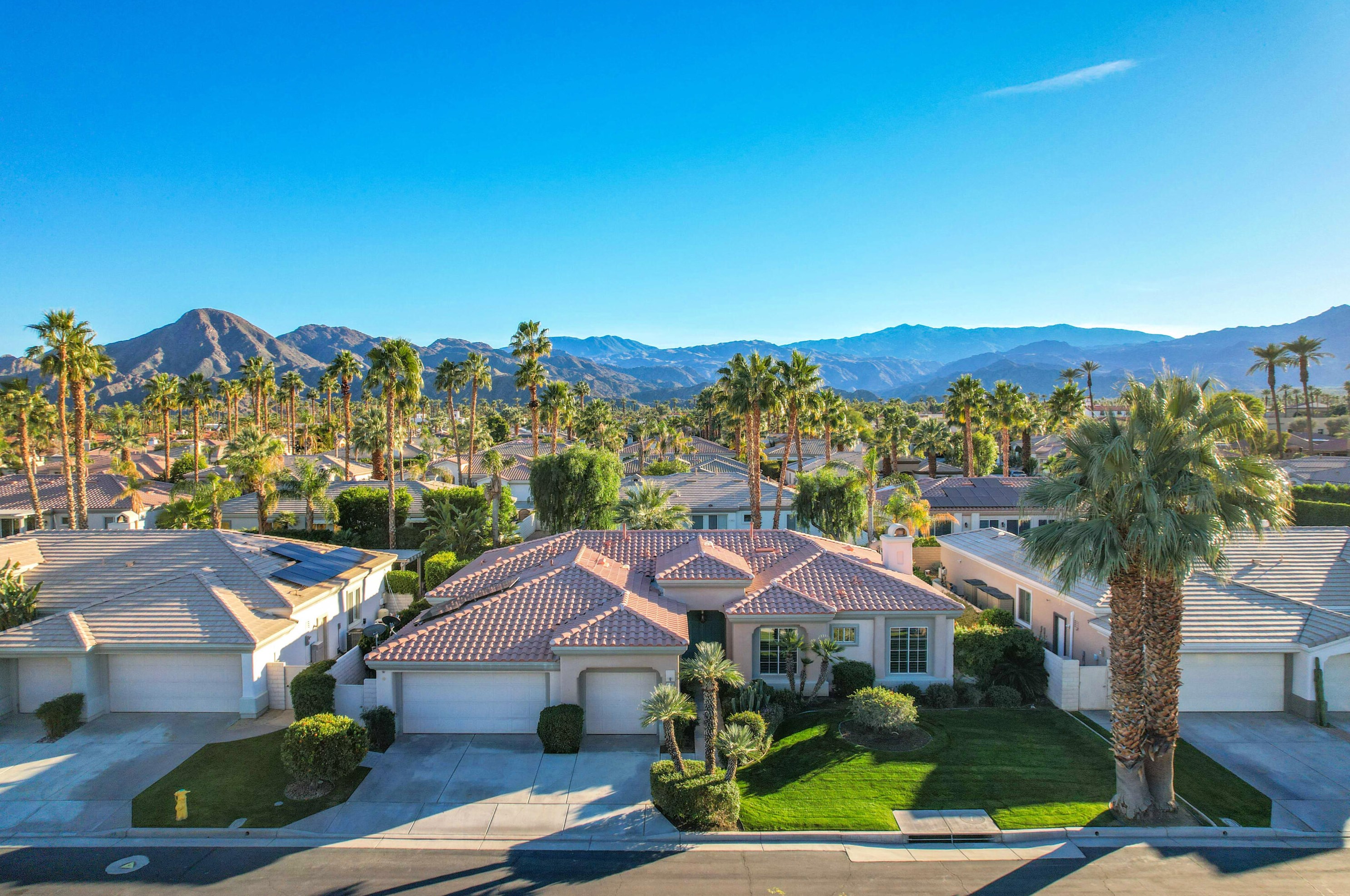 74923 Verbena Ct, Palm Desert, CA 92210-7233