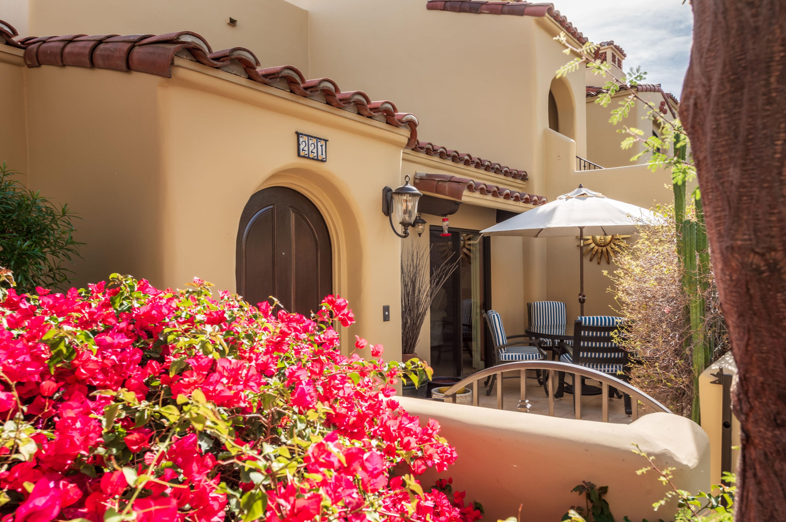221 Villorrio Dr, Palm Springs, CA 92262-0125