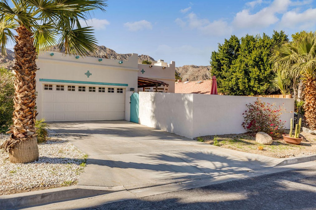 53791 Avenida Obregon, La Quinta, CA 92253-3545