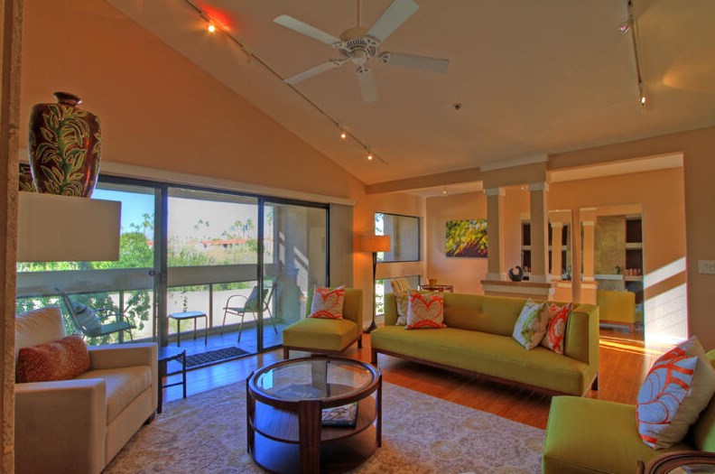 866 Village Sq, Palm Springs, CA 92262-7821