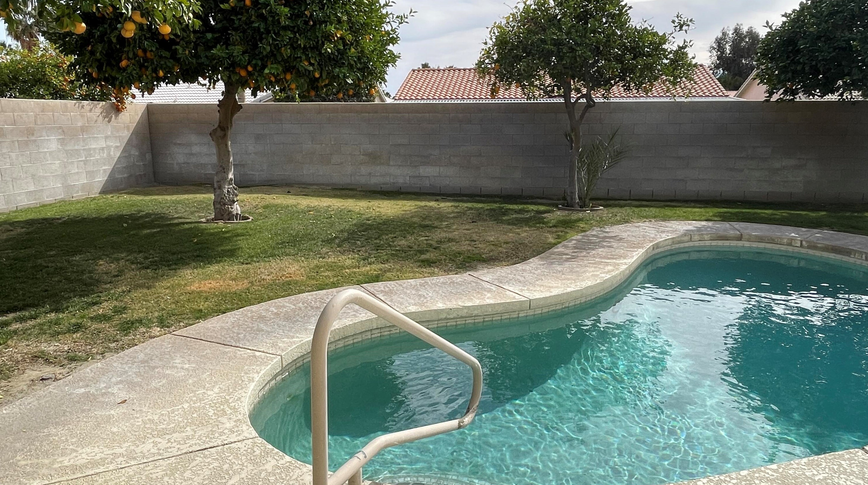 68305 Risueno Rd, Cathedral City, CA 92234-8800