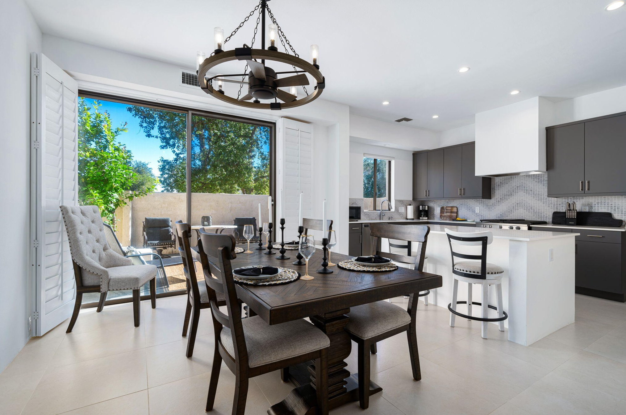 621 Hospitality Dr, Rancho Mirage CA  92270-1312 exterior