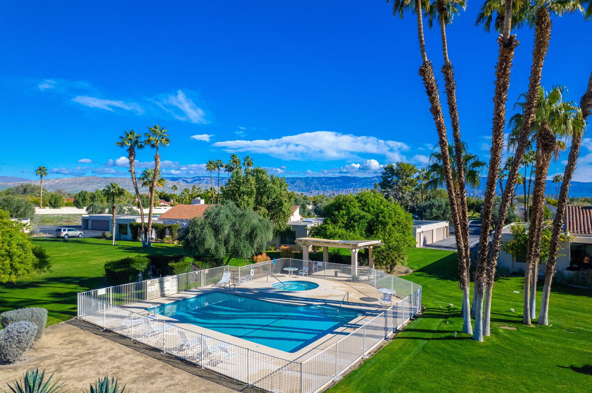 621 Hospitality Dr, Rancho Mirage CA  92270-1312 exterior