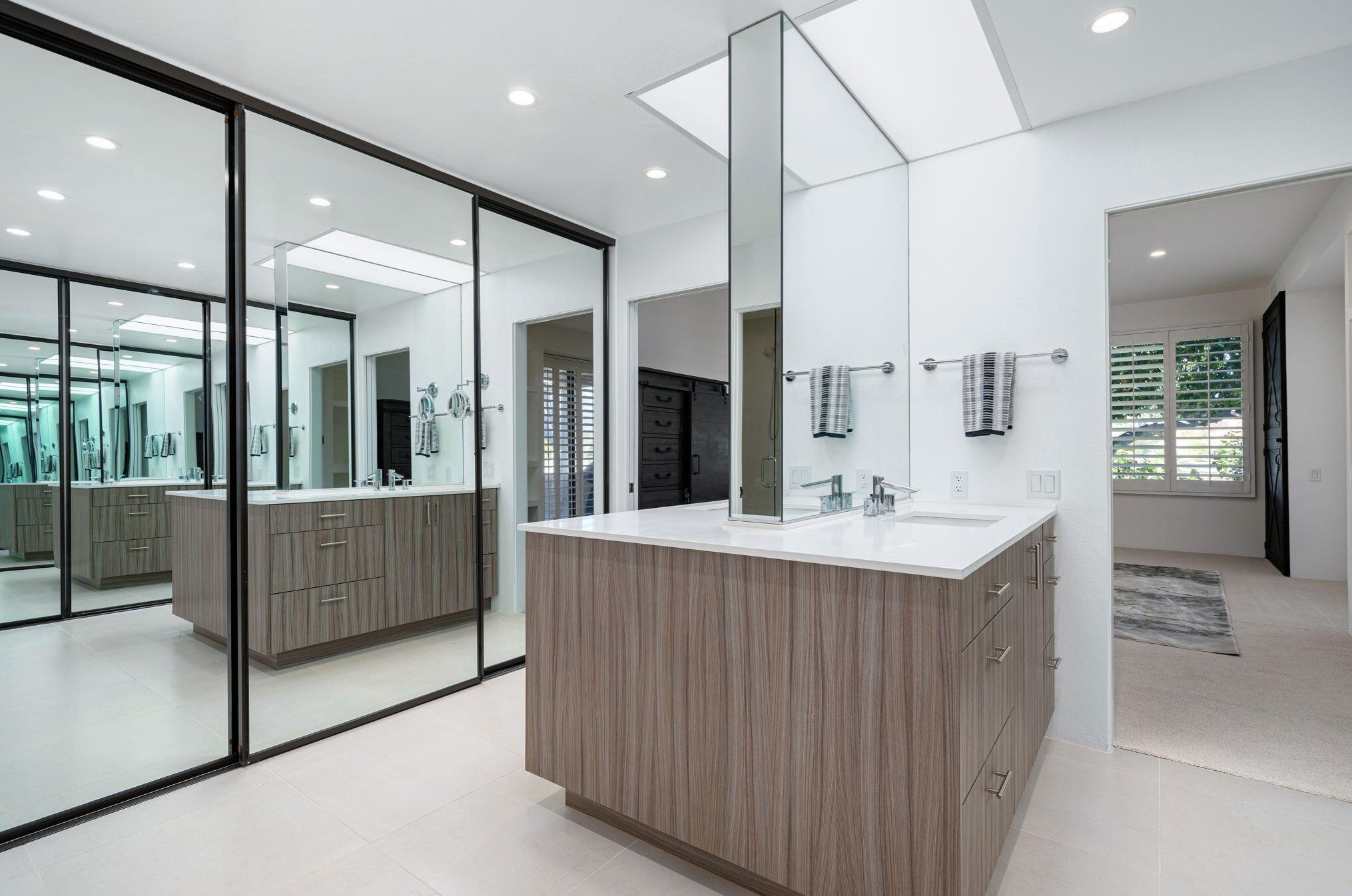 621 Hospitality Dr, Rancho Mirage CA  92270-1312 exterior