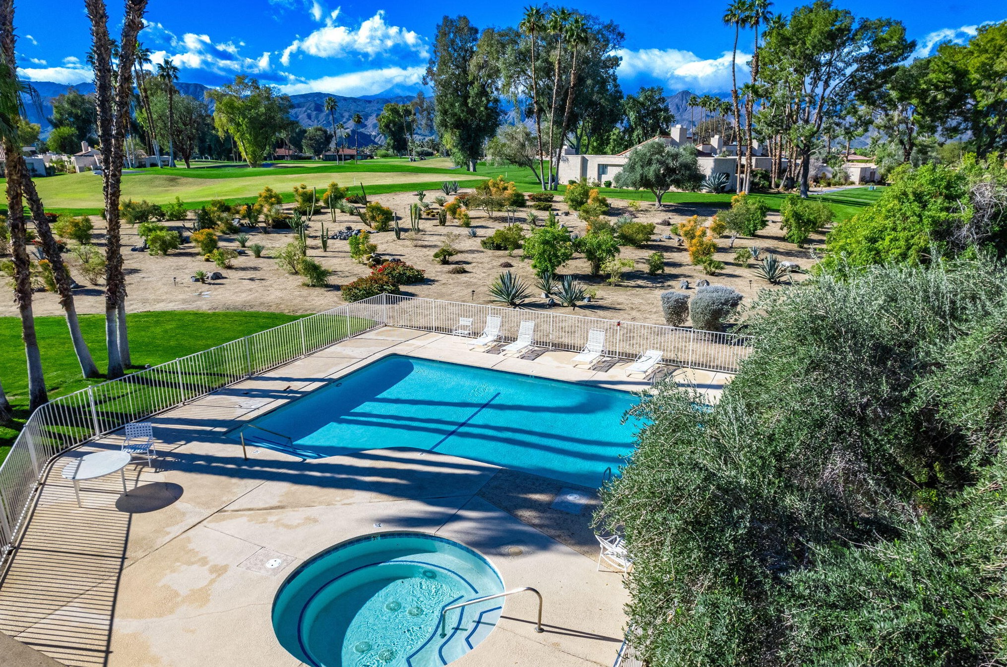 621 Hospitality Dr, Rancho Mirage CA  92270-1312 exterior